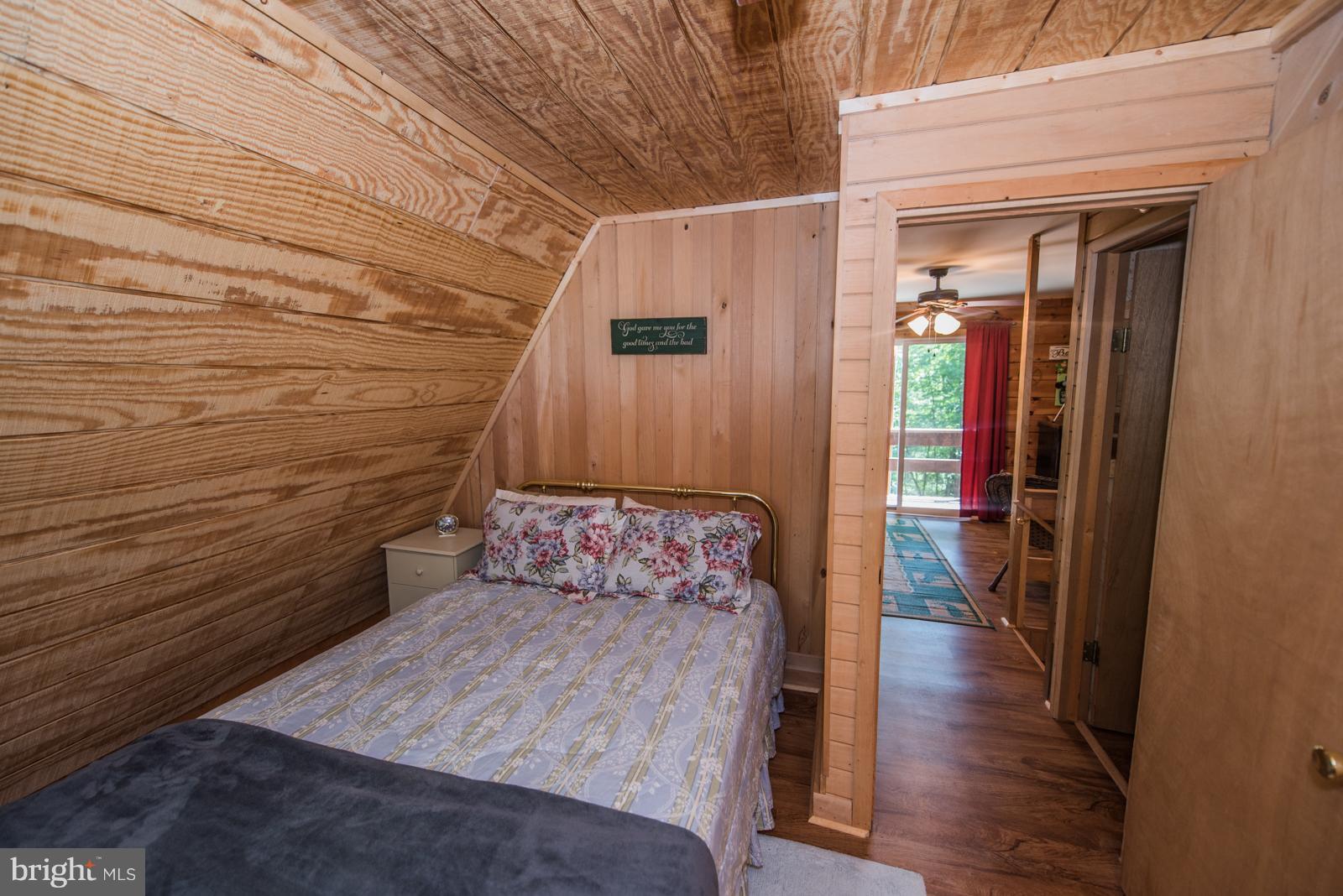 SLEEPY CREEK ORCHARD - Residential