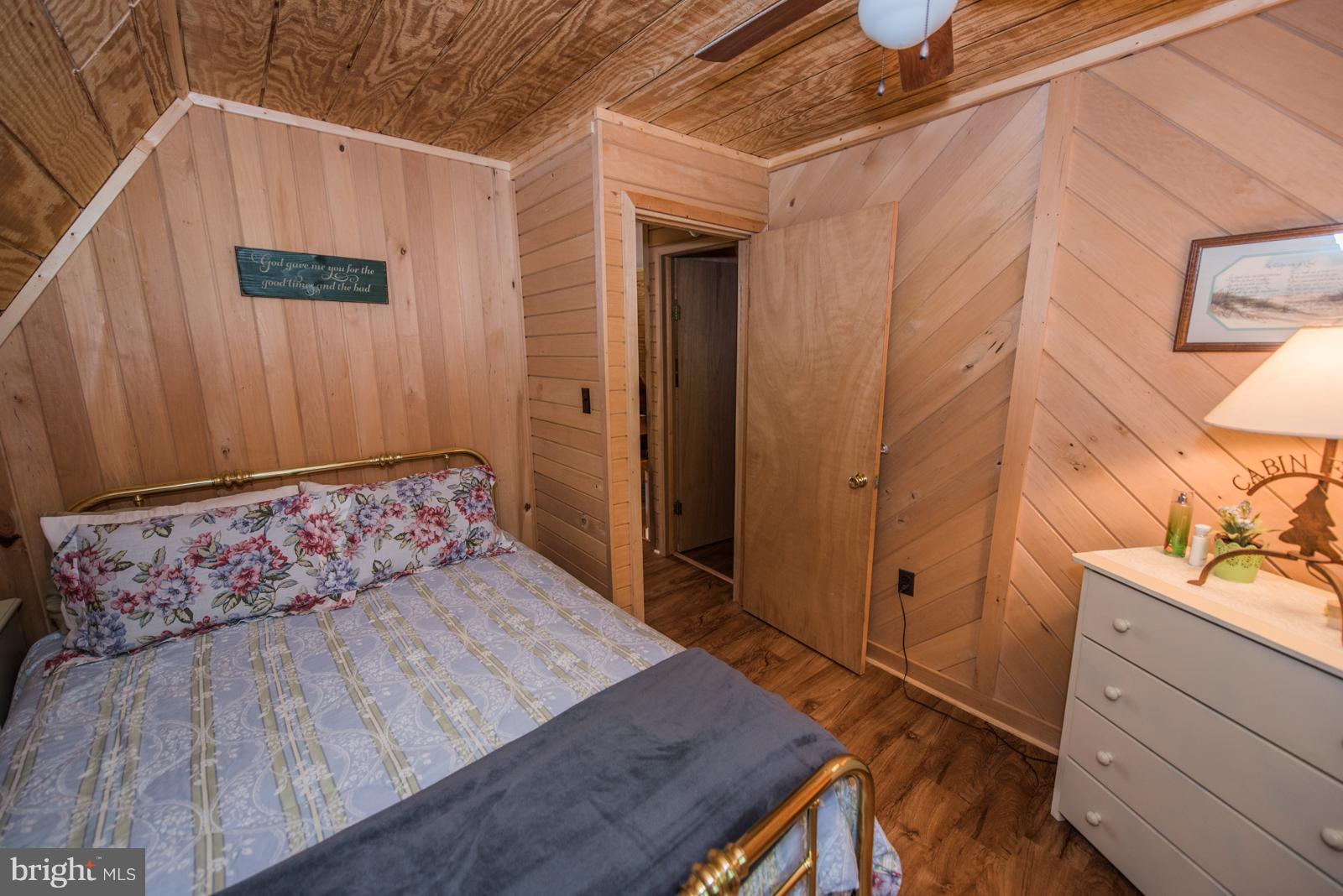 SLEEPY CREEK ORCHARD - Residential