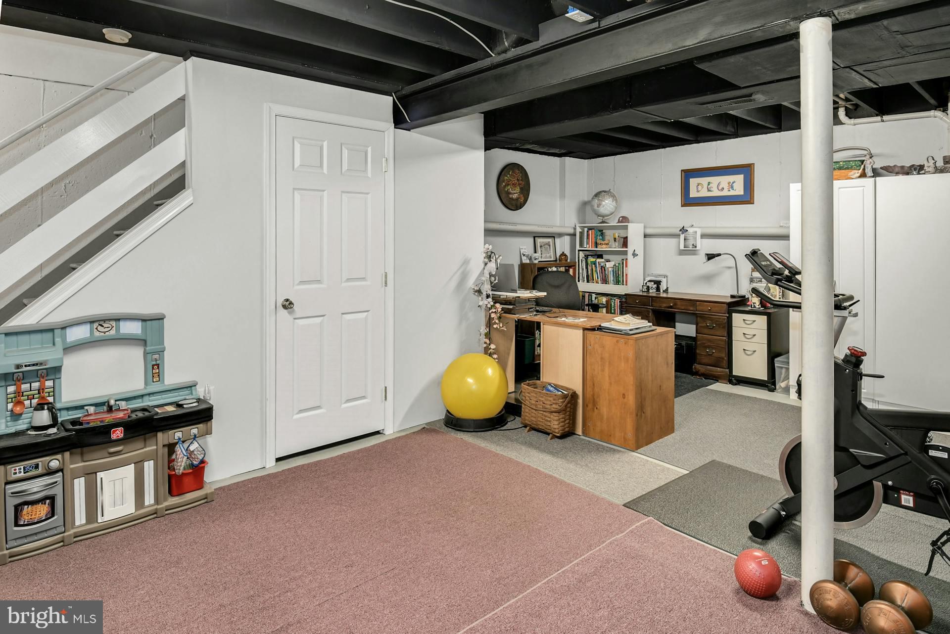 CABIN RUN ESTS - Residential