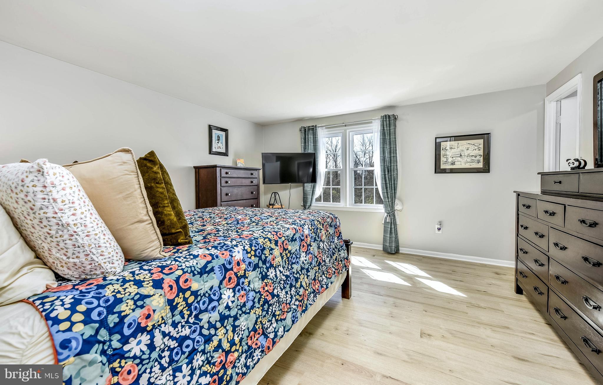 PLEASANT HILL - Residential