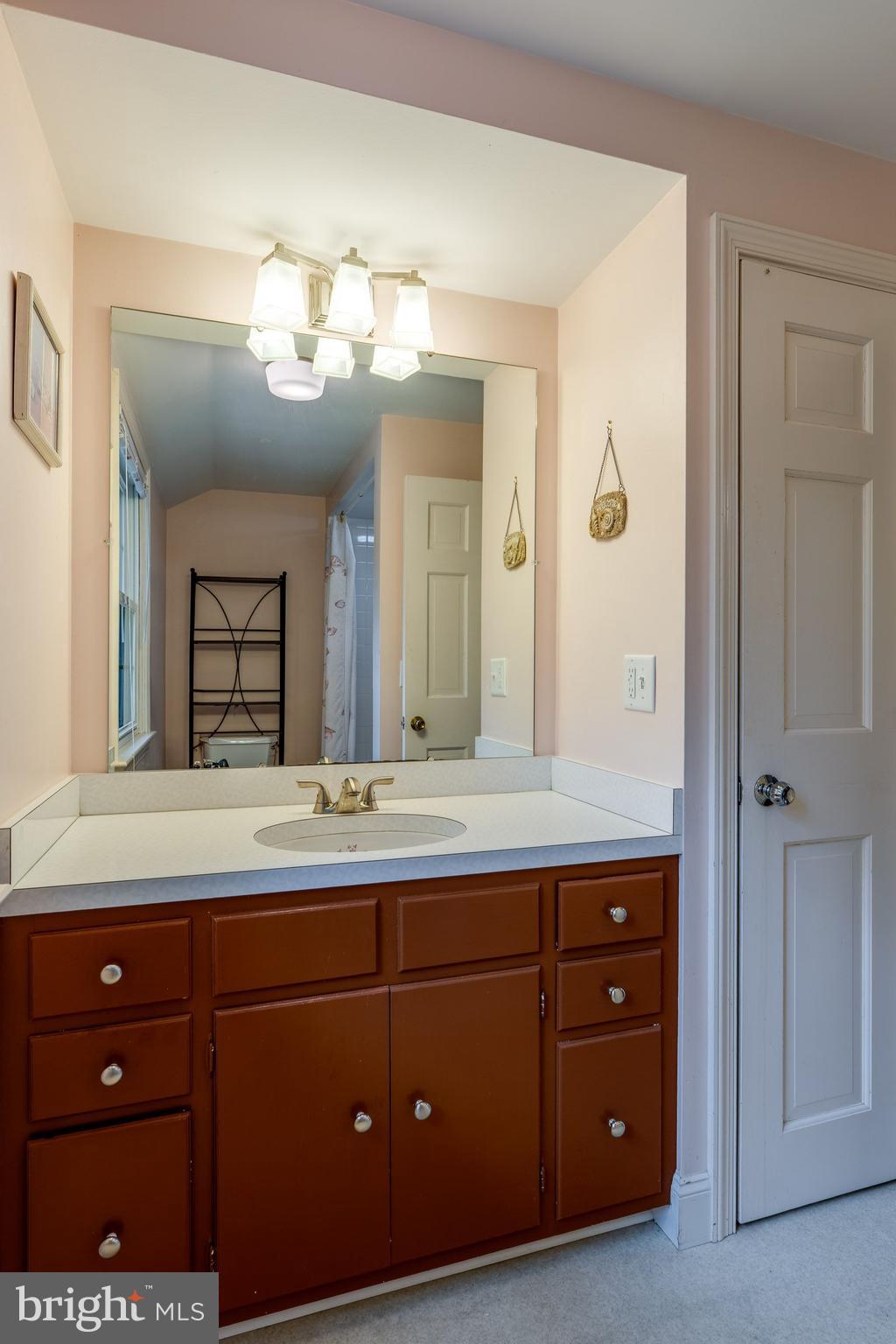 SCHOOL LANE HILLS - Residential