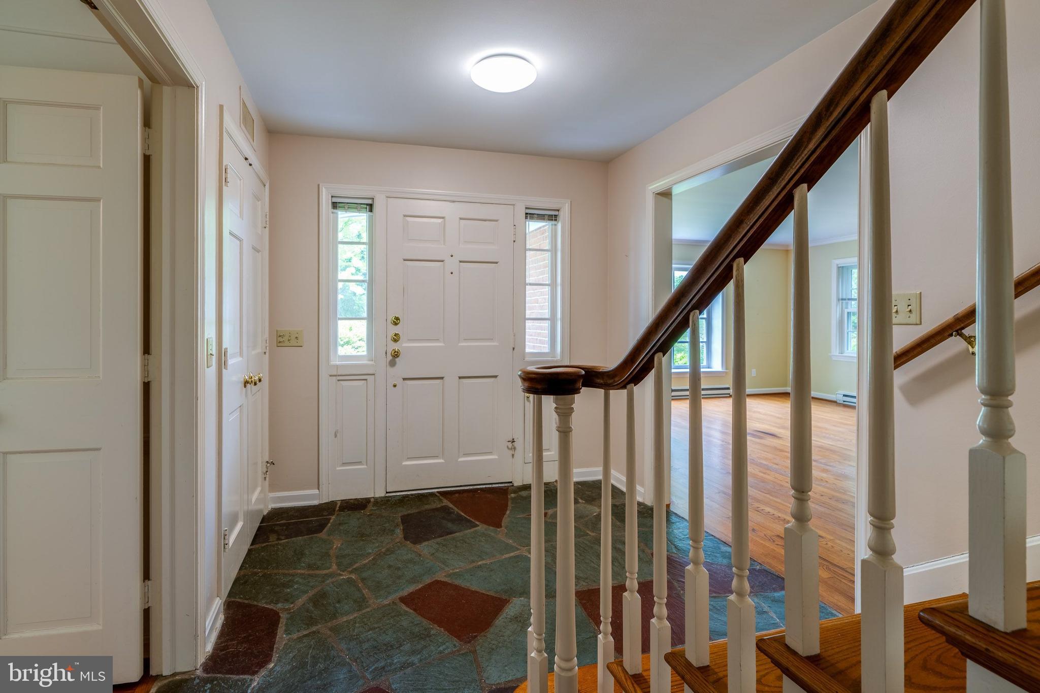 SCHOOL LANE HILLS - Residential