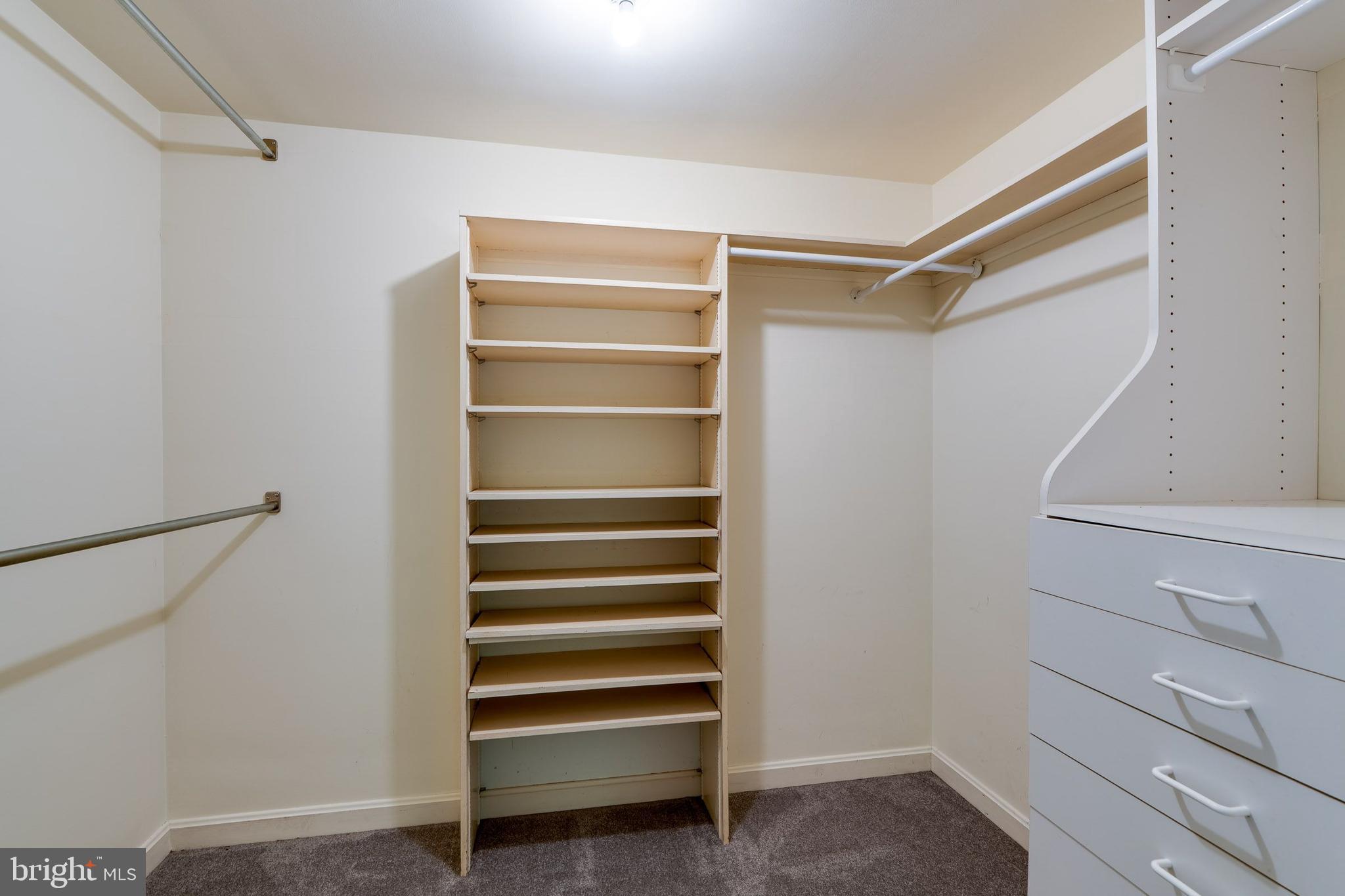 SCHOOL LANE HILLS - Residential