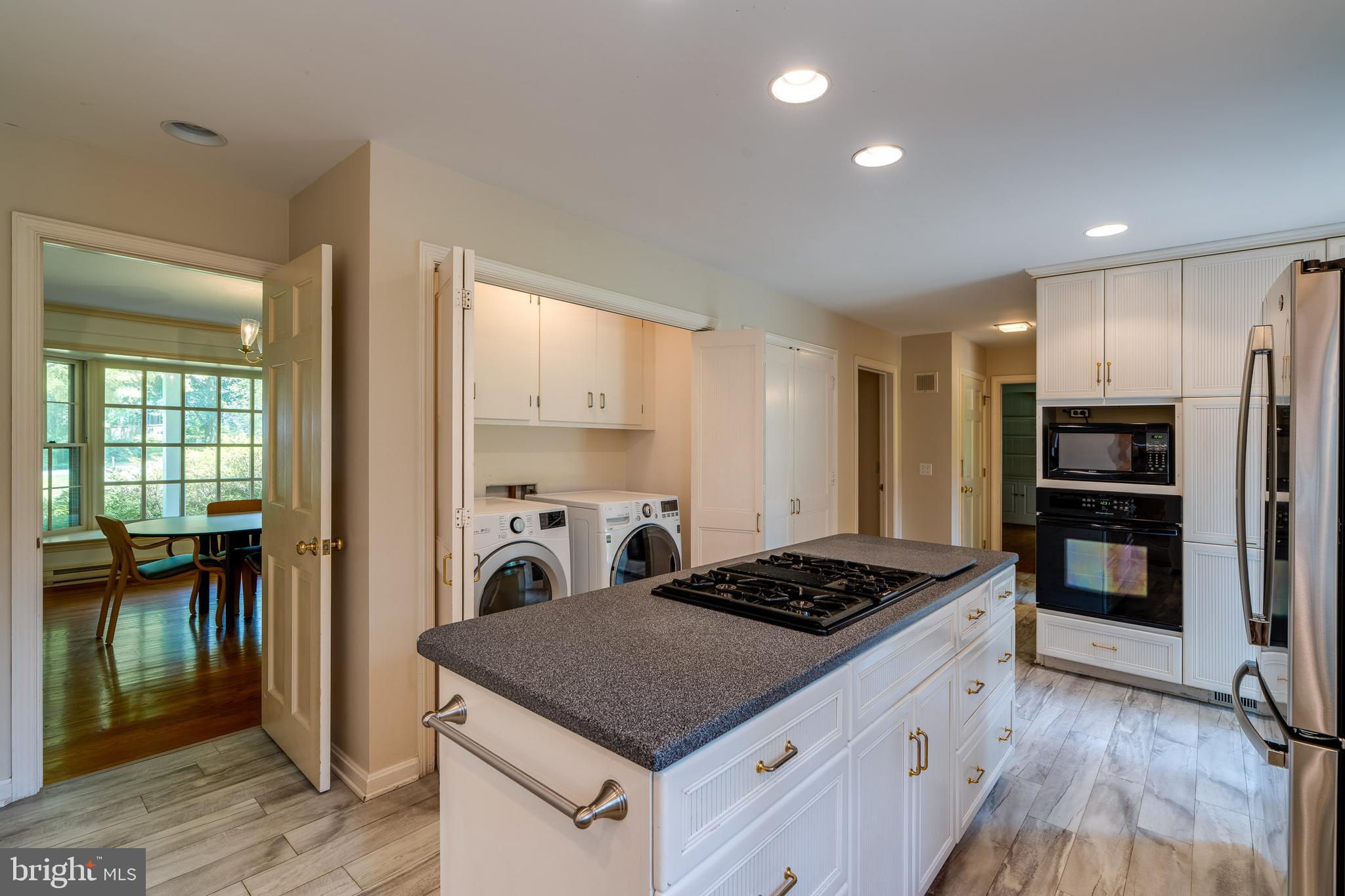 SCHOOL LANE HILLS - Residential