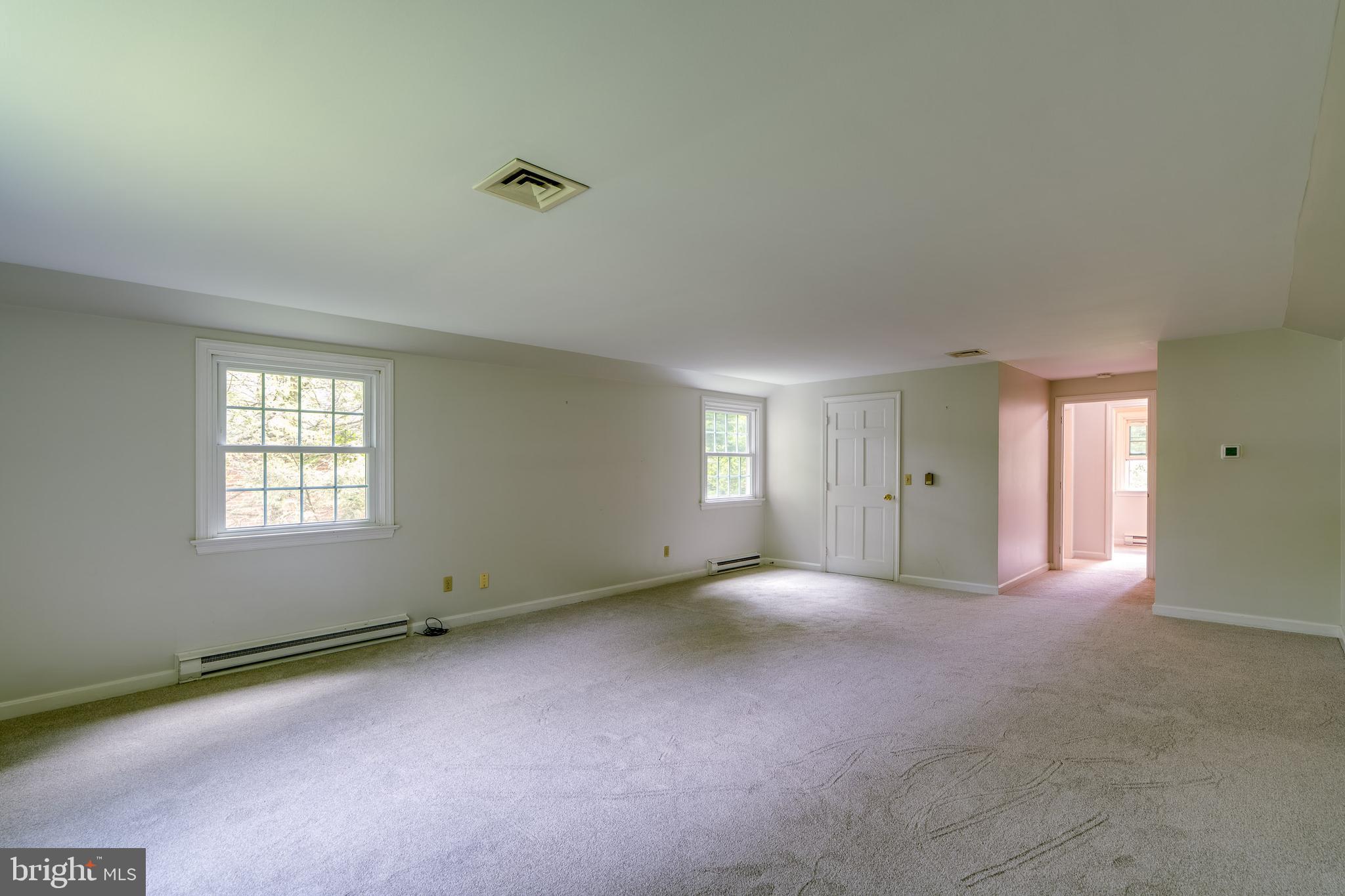 SCHOOL LANE HILLS - Residential