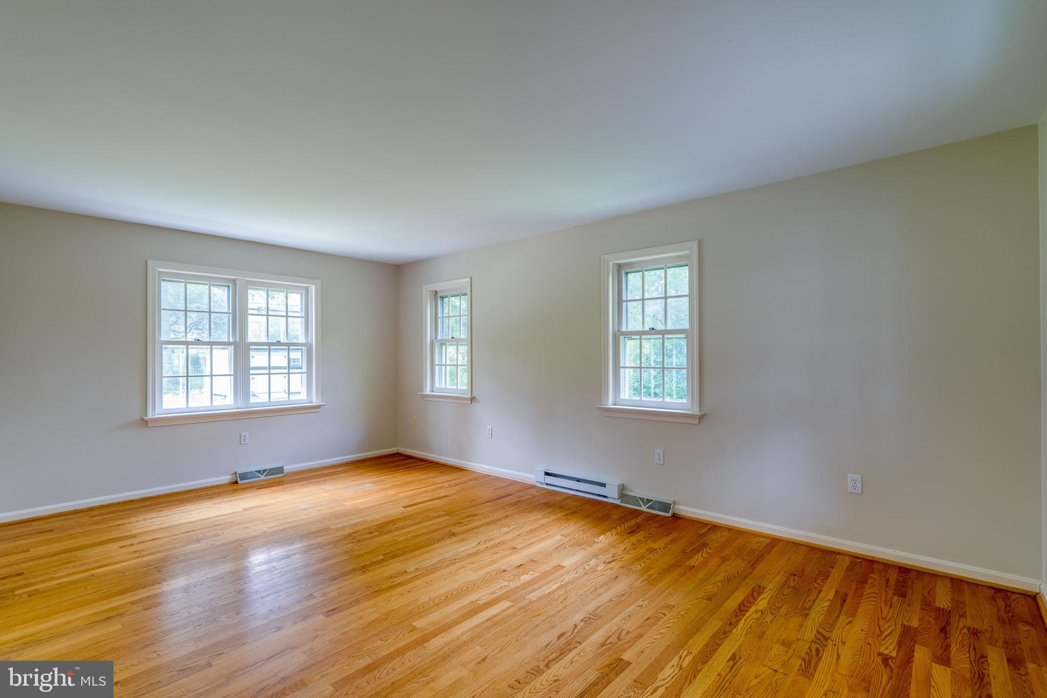 SCHOOL LANE HILLS - Residential