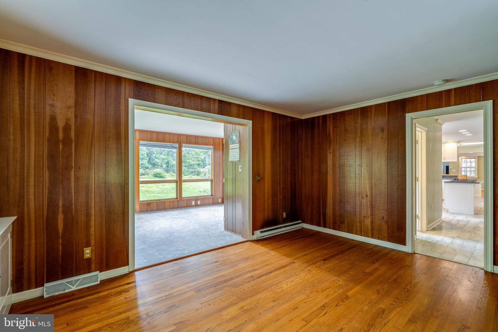 SCHOOL LANE HILLS - Residential