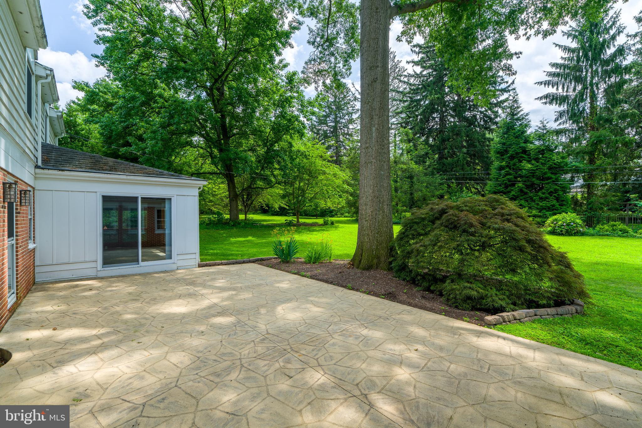 SCHOOL LANE HILLS - Residential