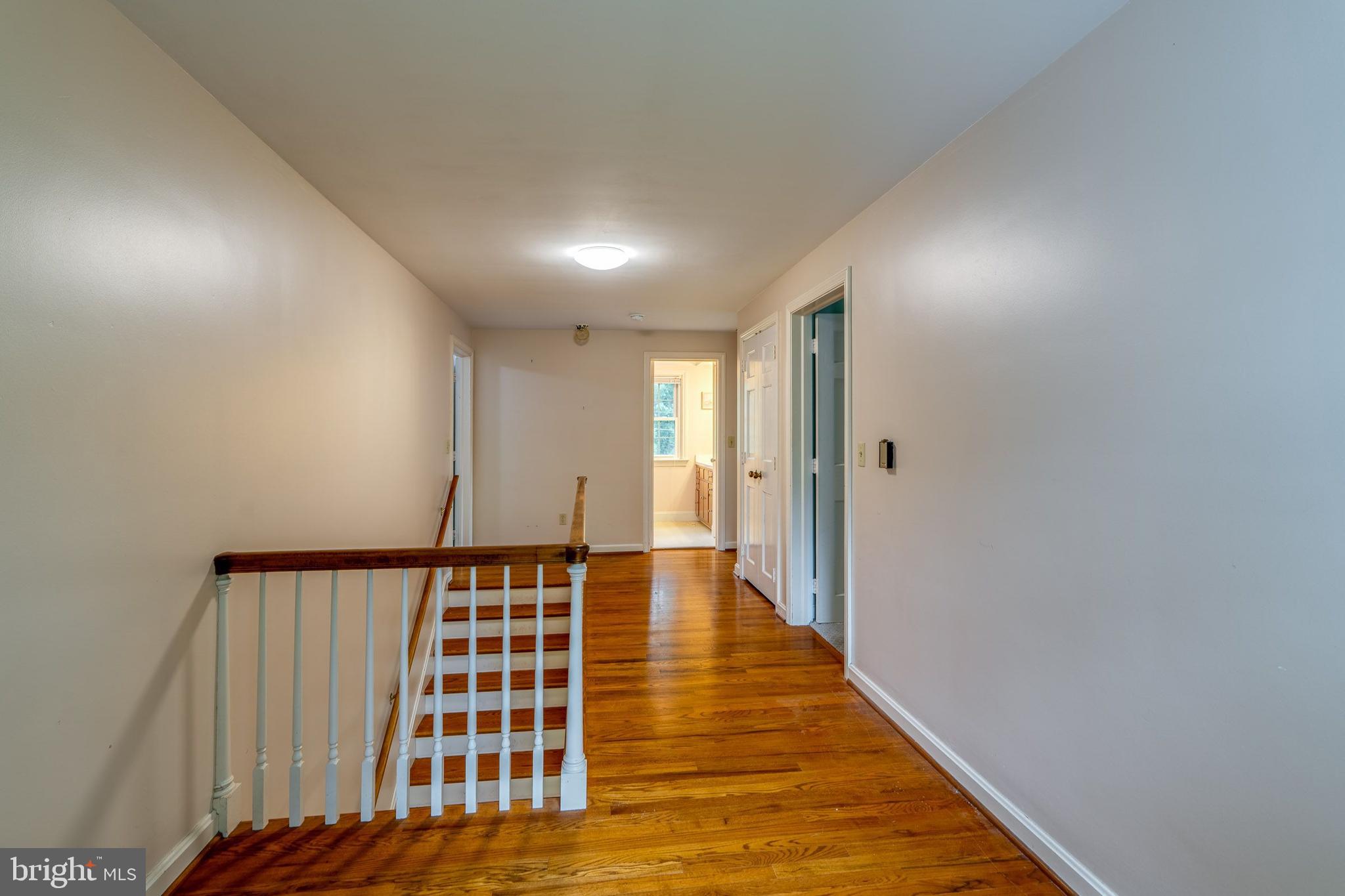 SCHOOL LANE HILLS - Residential