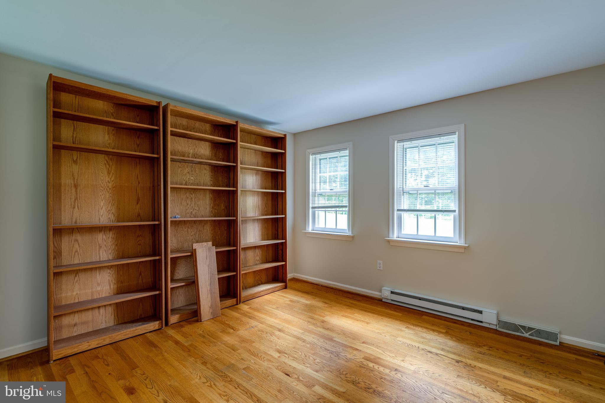 SCHOOL LANE HILLS - Residential