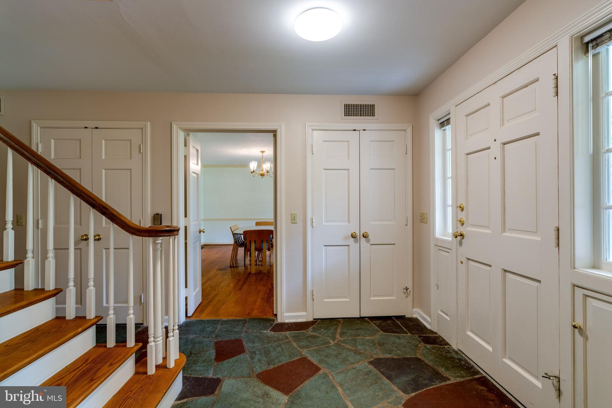 SCHOOL LANE HILLS - Residential