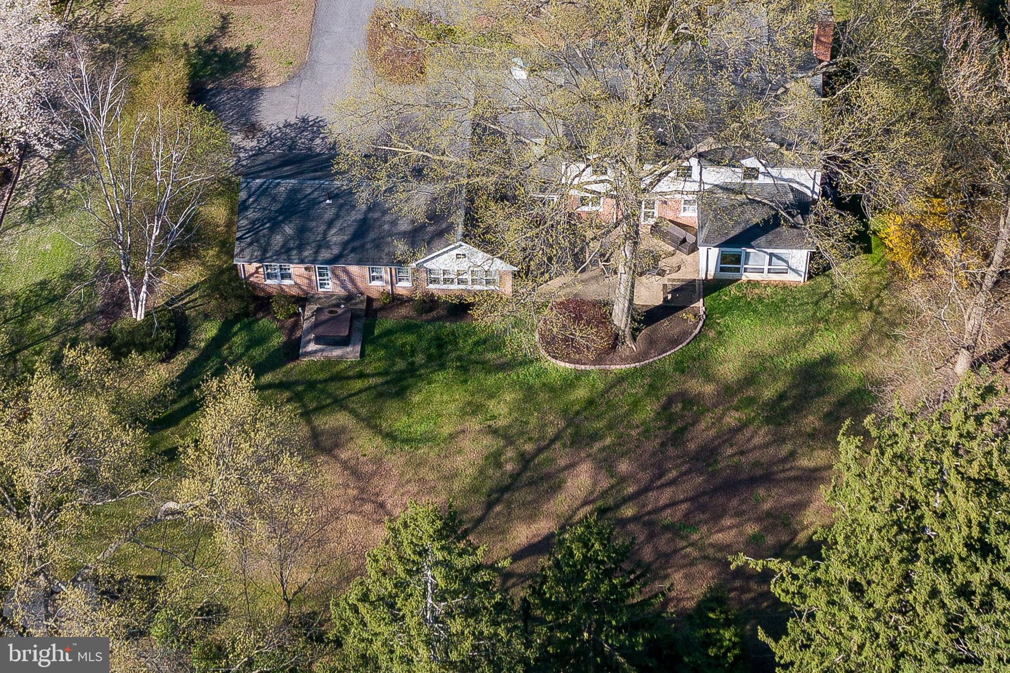 SCHOOL LANE HILLS - Residential