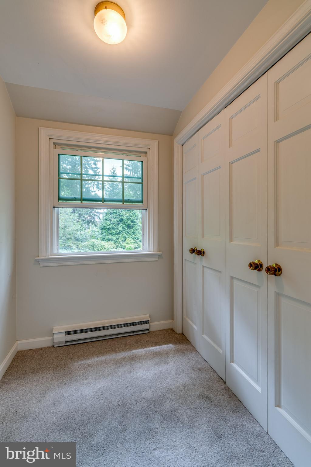 SCHOOL LANE HILLS - Residential