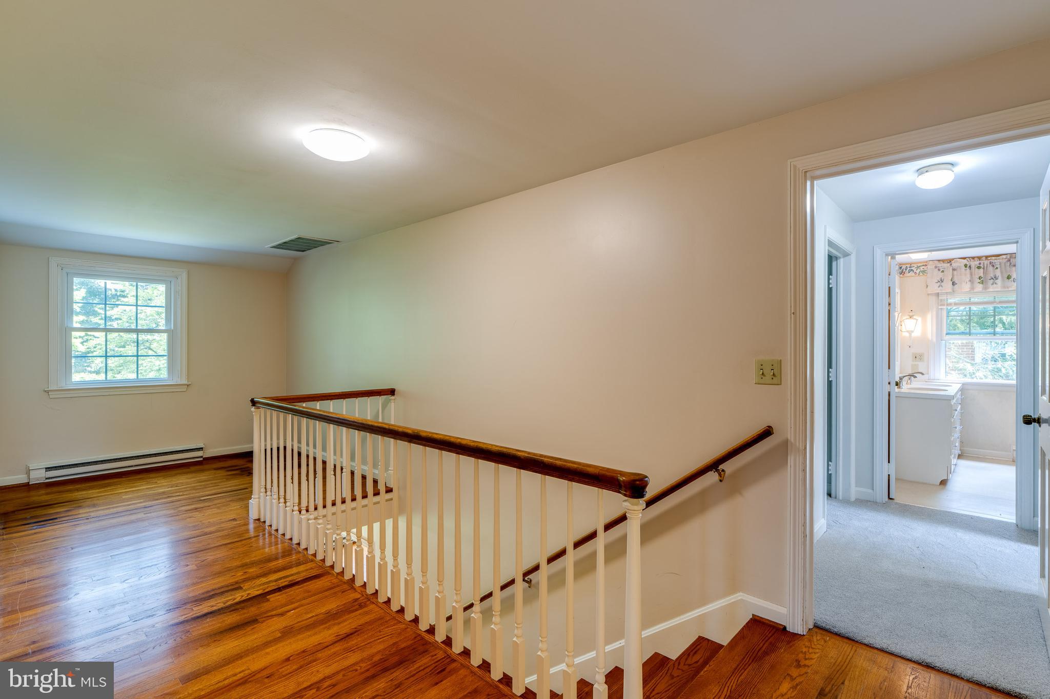 SCHOOL LANE HILLS - Residential