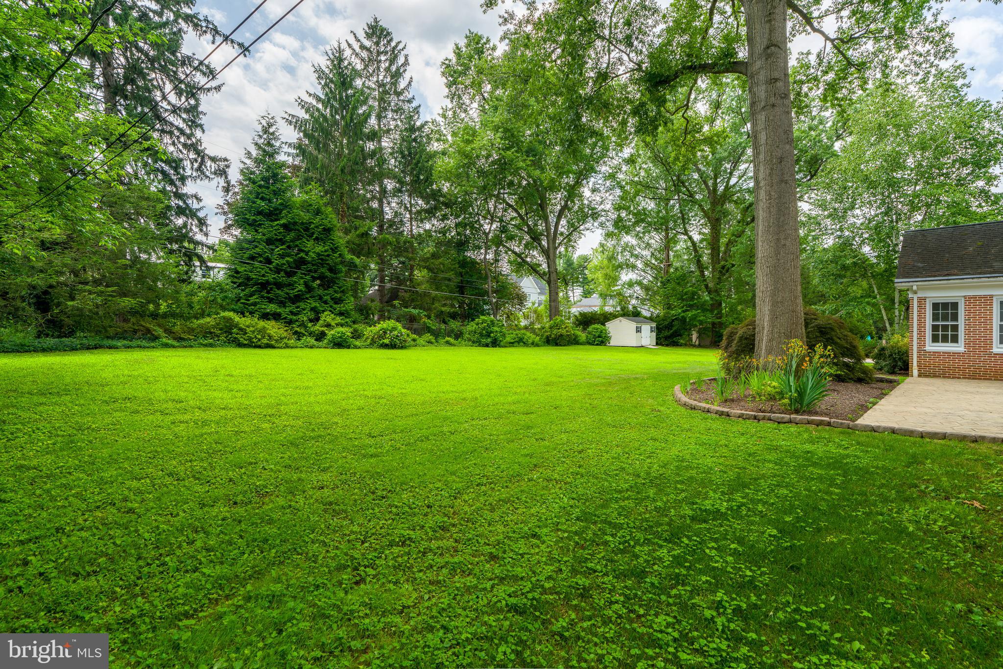 SCHOOL LANE HILLS - Residential