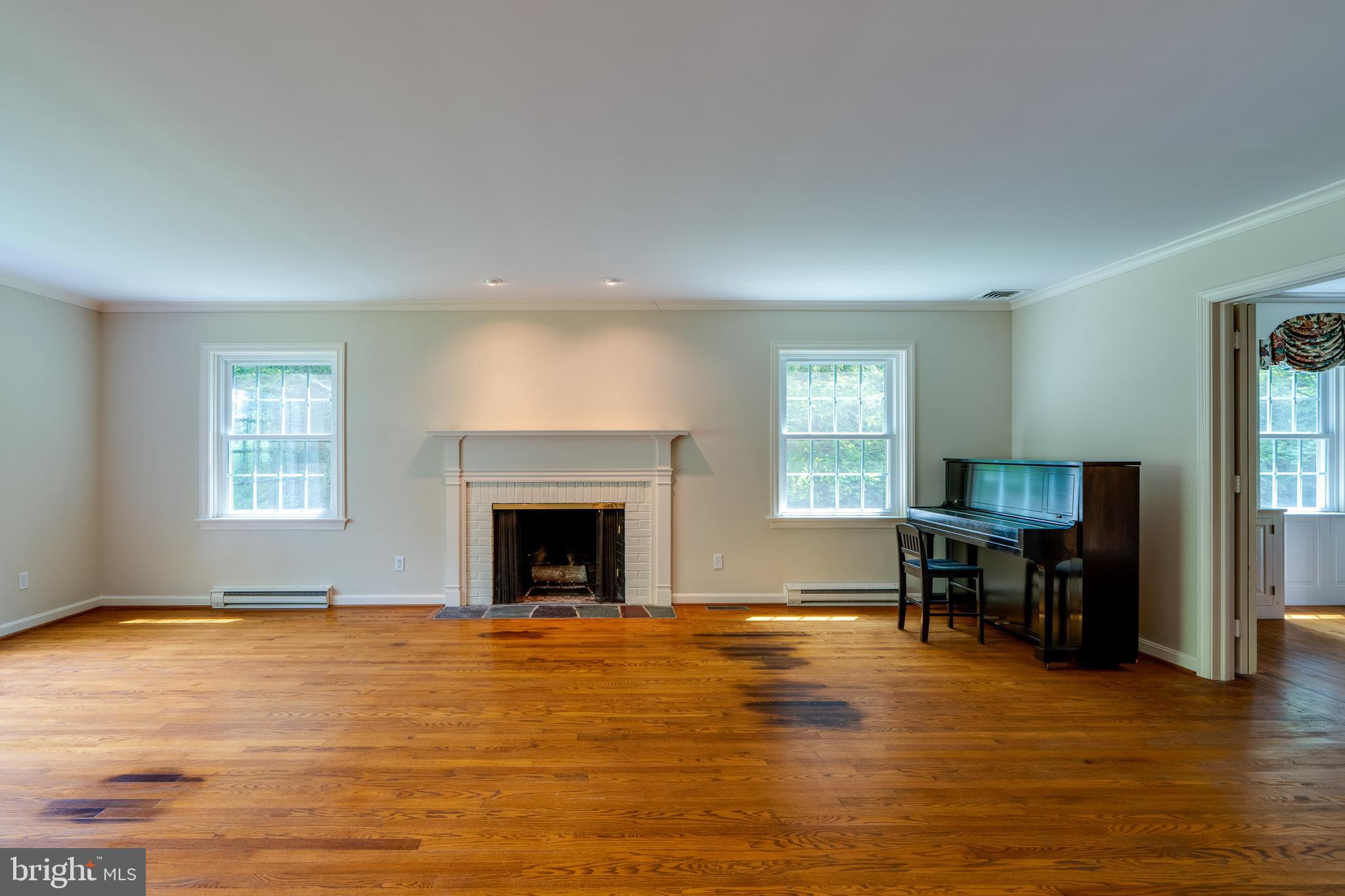 SCHOOL LANE HILLS - Residential