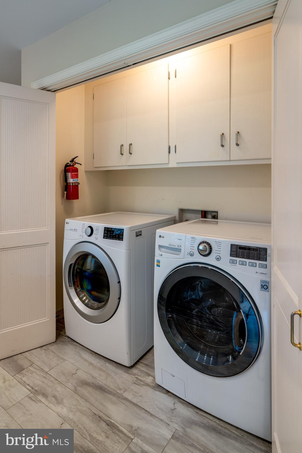 SCHOOL LANE HILLS - Residential