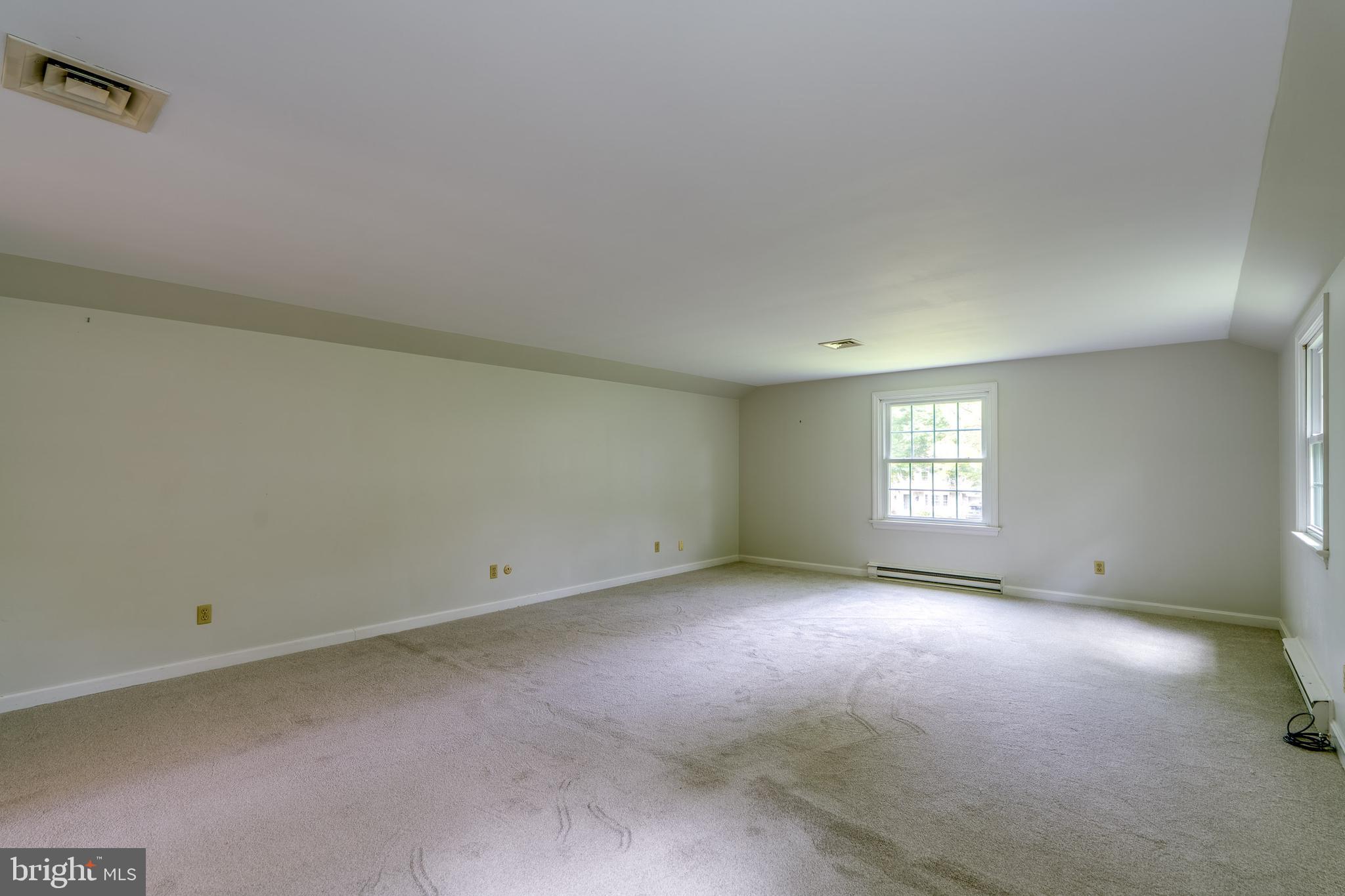 SCHOOL LANE HILLS - Residential