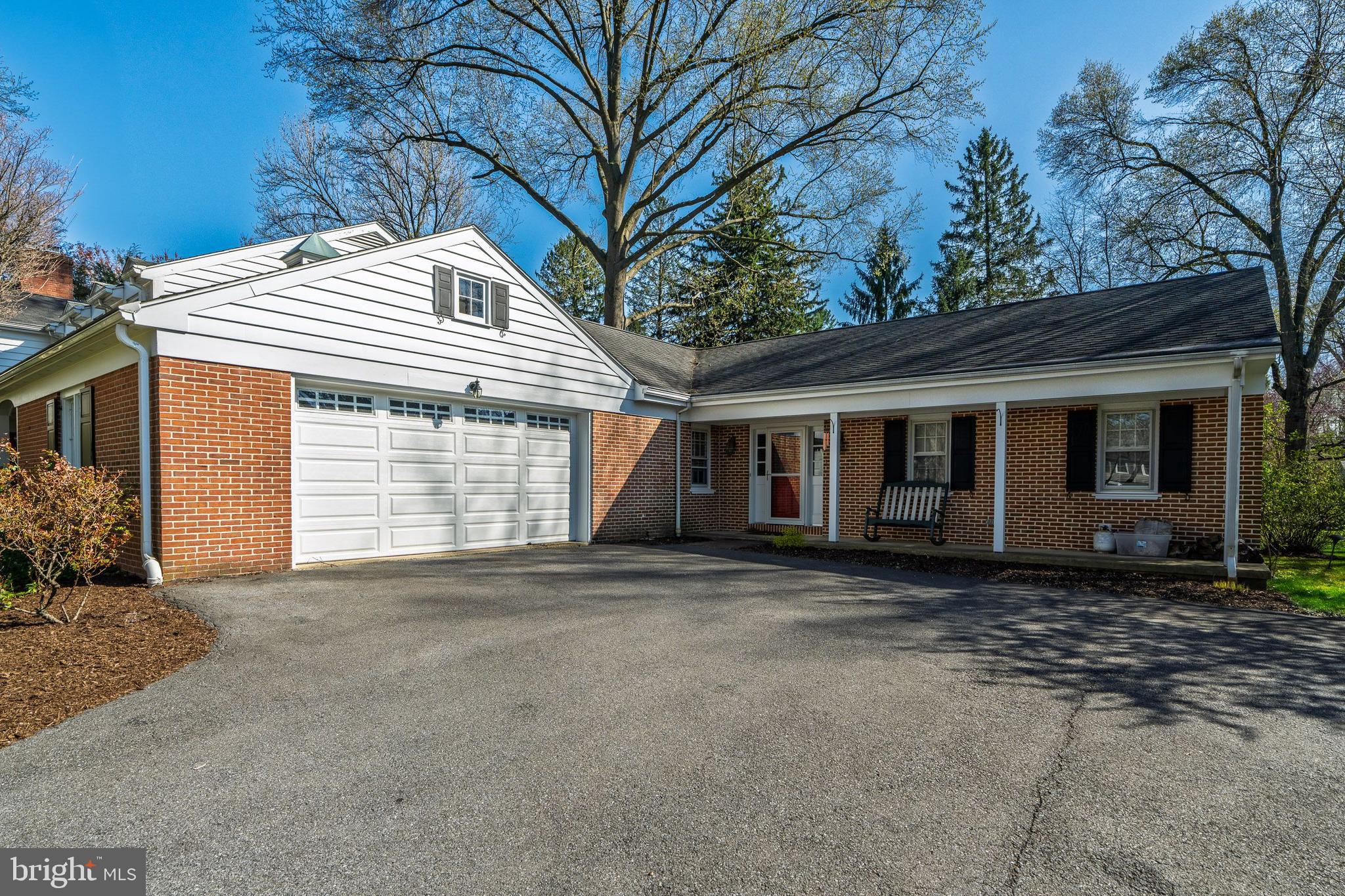 1428 CENTER ROAD