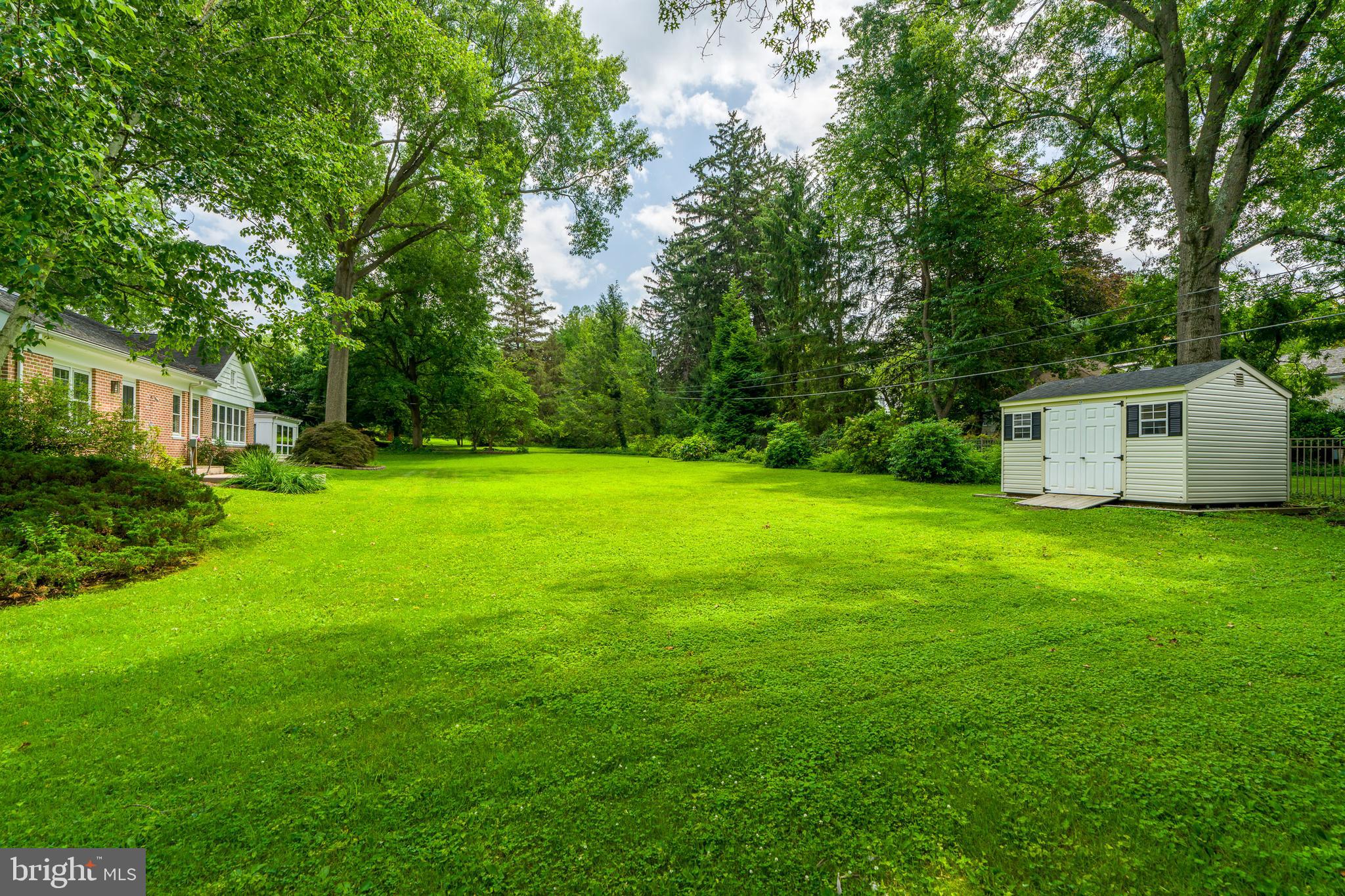 SCHOOL LANE HILLS - Residential