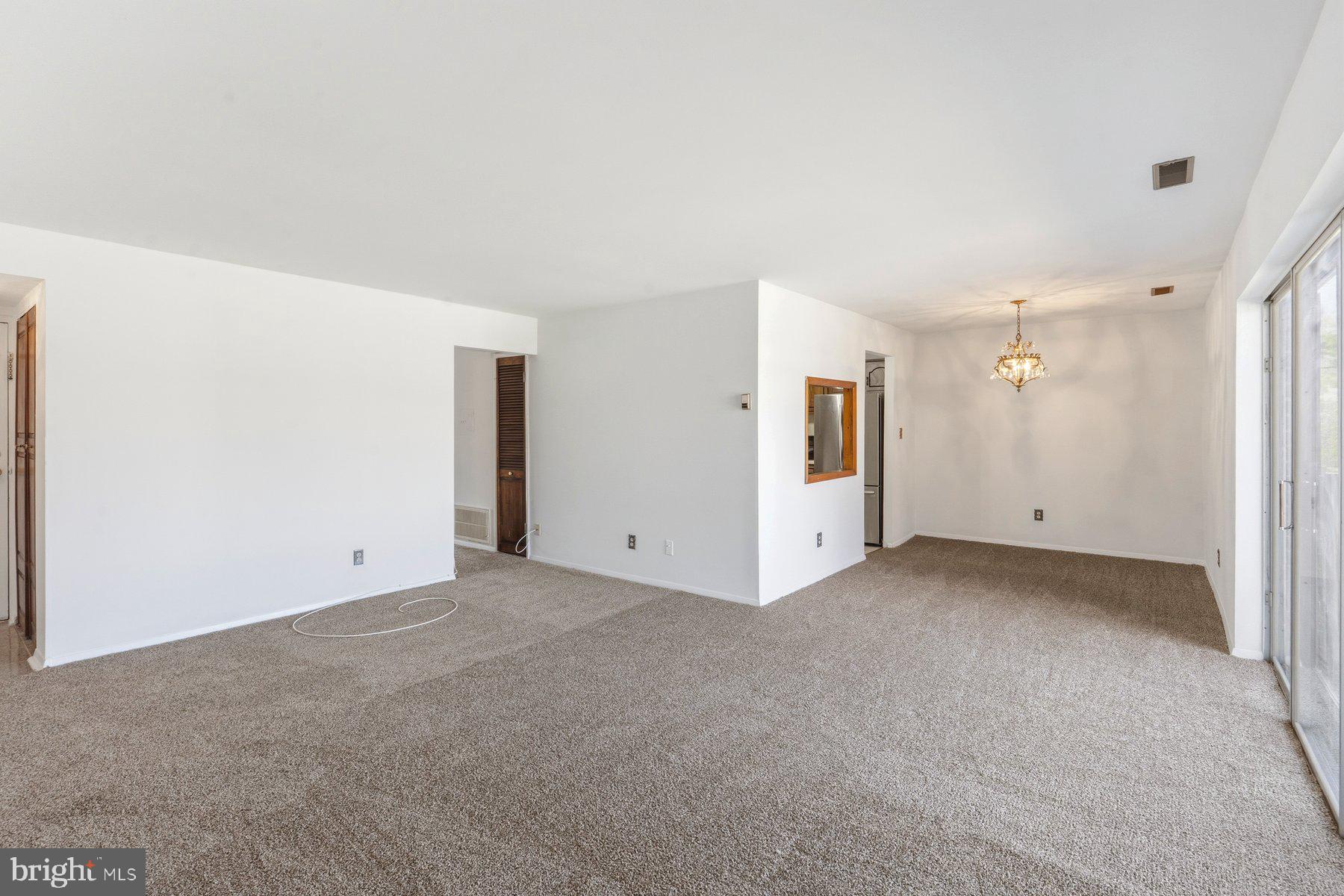 MOORES MILL MANOR - Residential