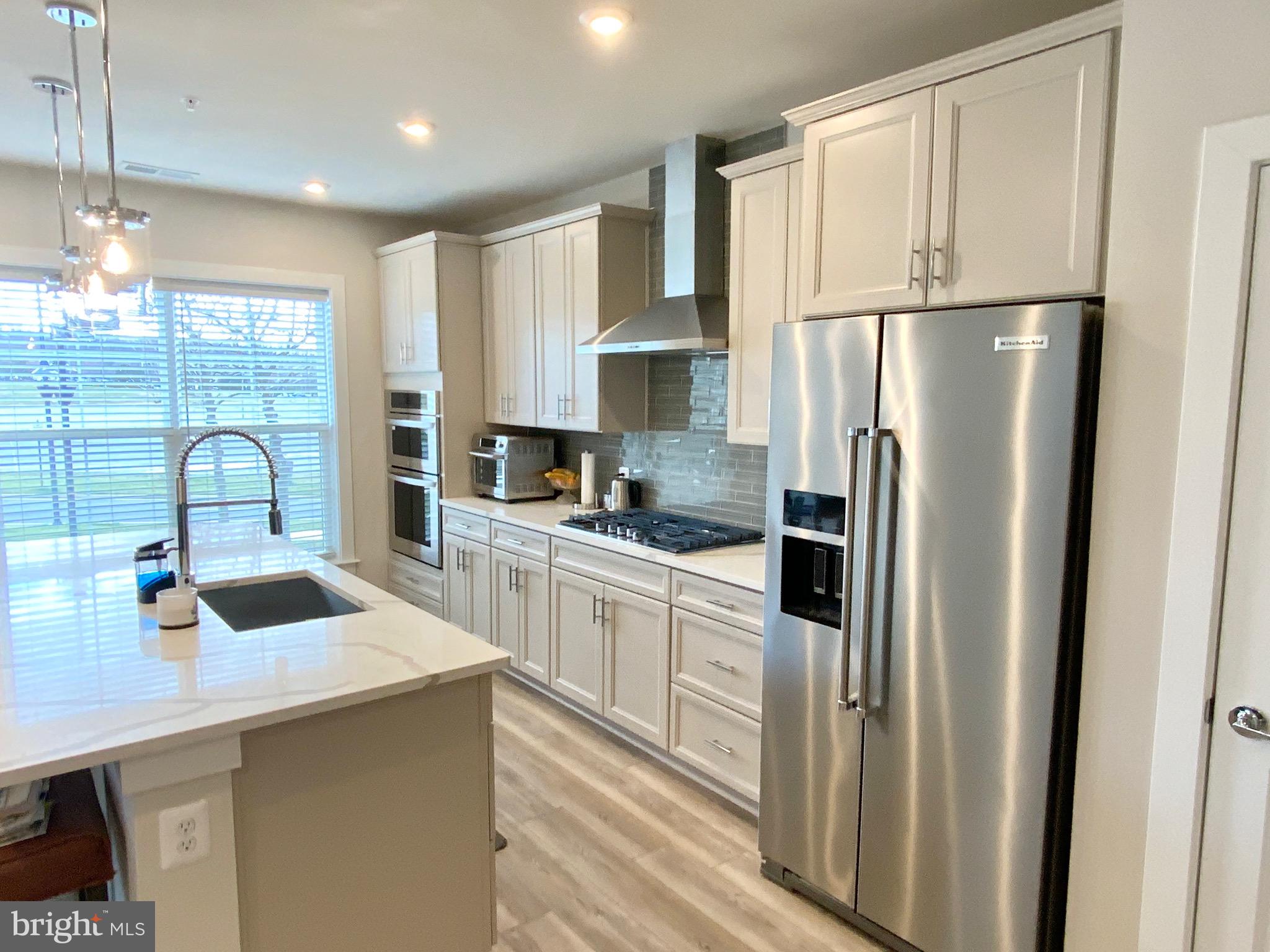 106 ST. IVES PLACE 10704