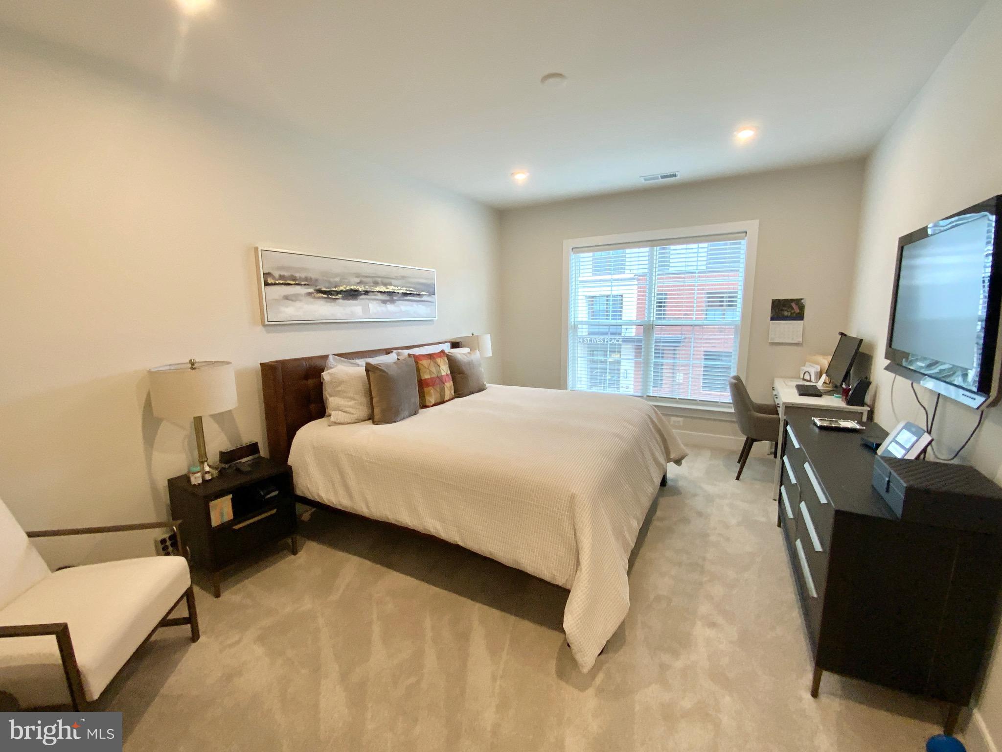 THE FLATS AT NATIONAL HARBOR - Residential Lease