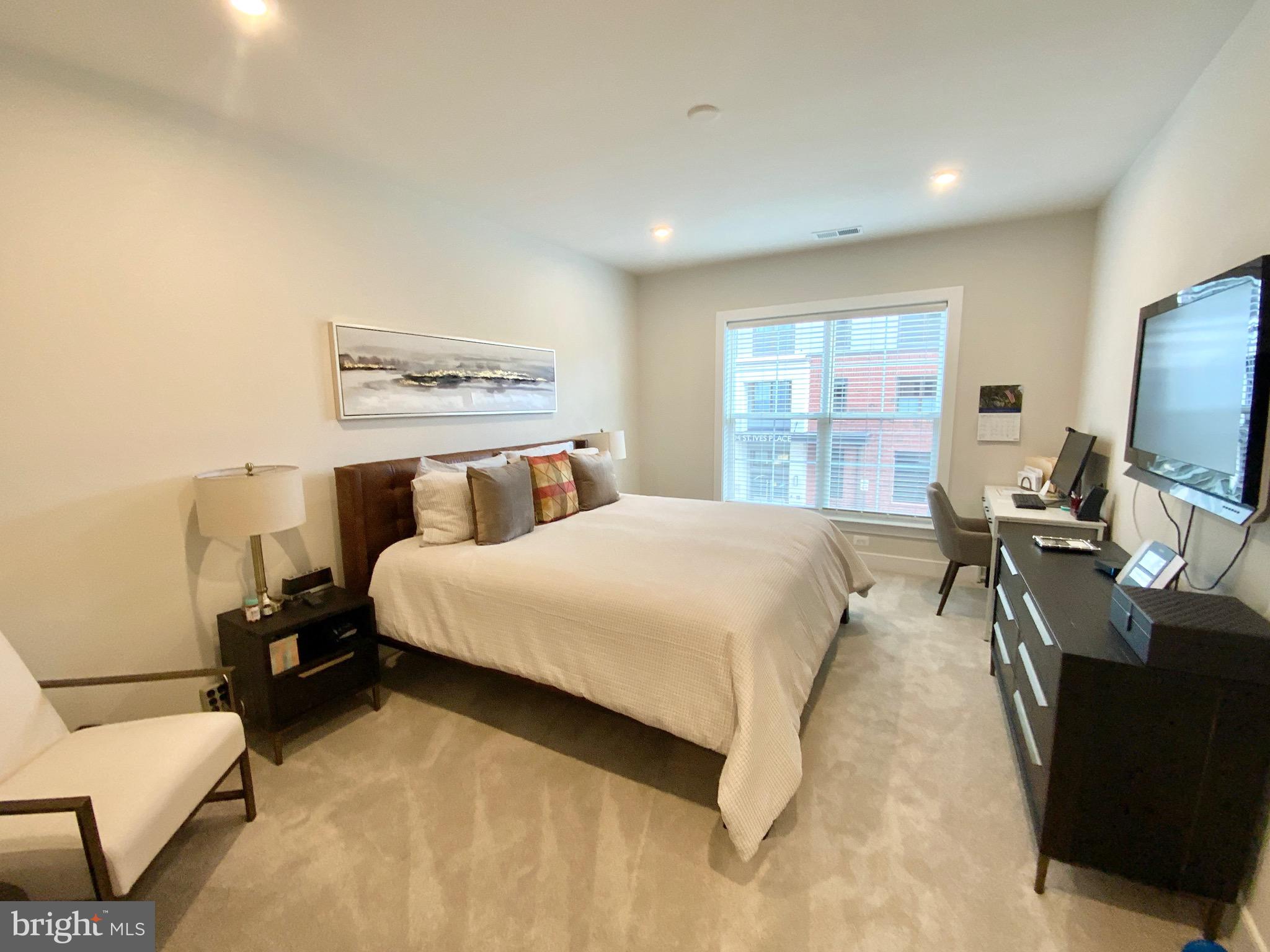 THE FLATS AT NATIONAL HARBOR - Residential Lease