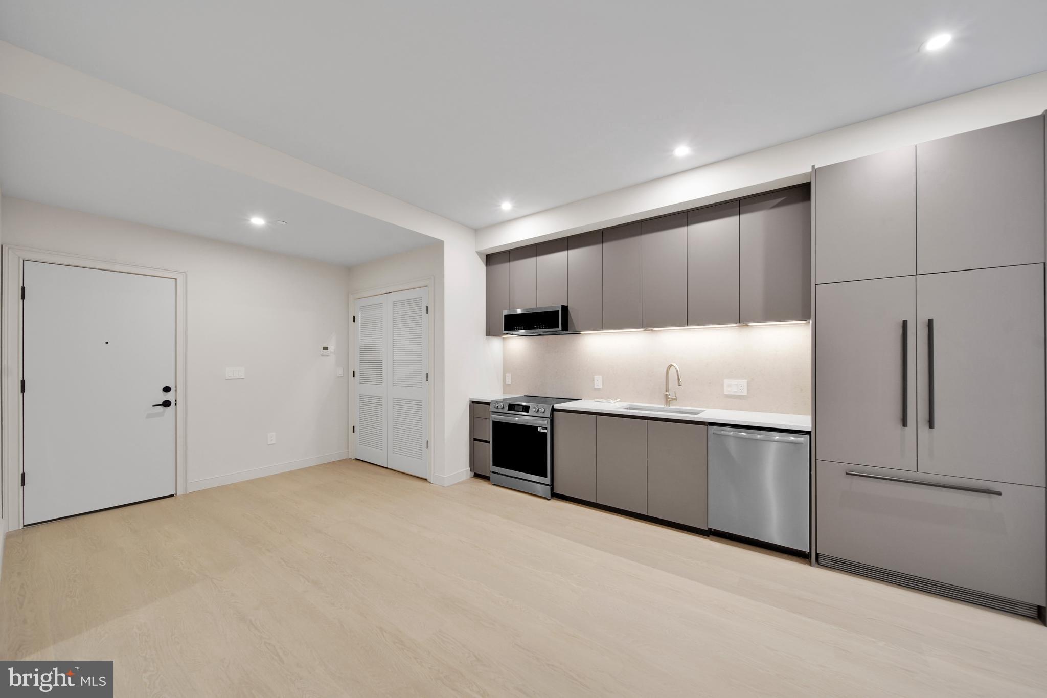 2121 WARD PLACE NW 402