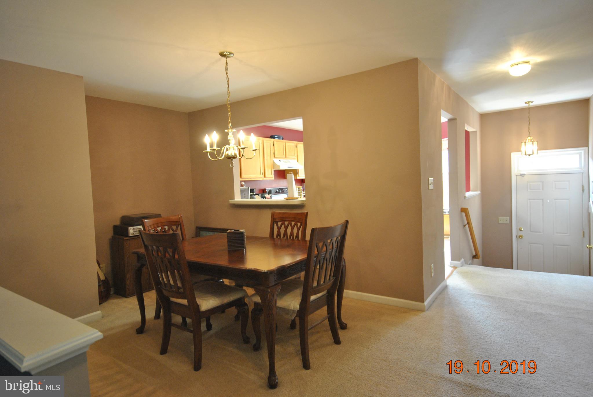 ENGLAND RUN TOWNHOUSES - Residential