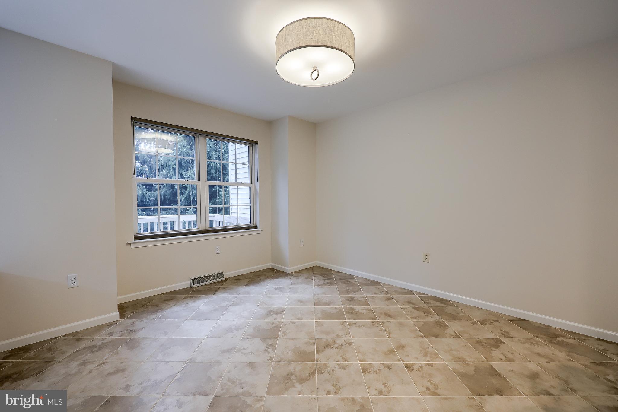 REGENTS PARK - Residential