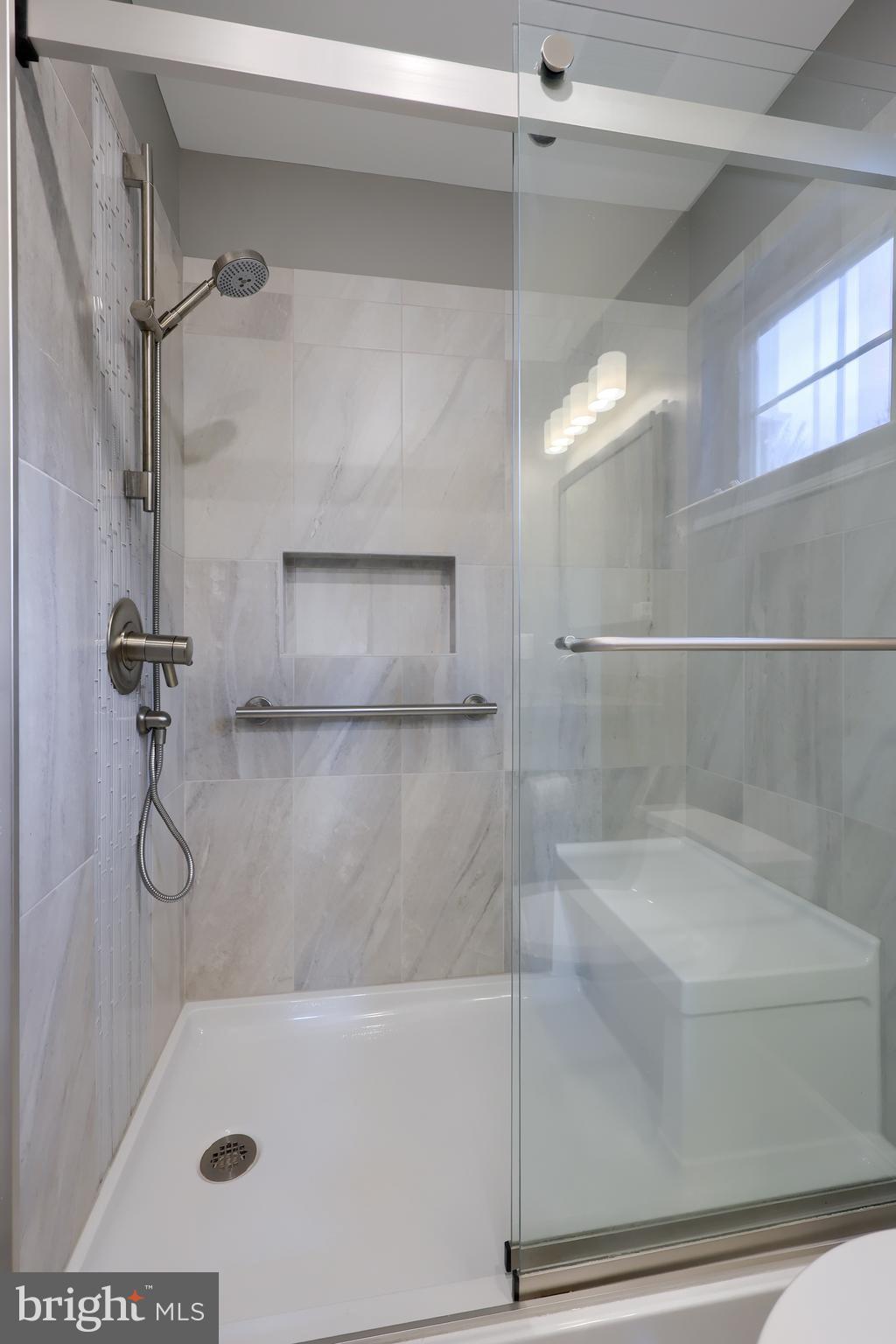 REGENTS PARK - Residential