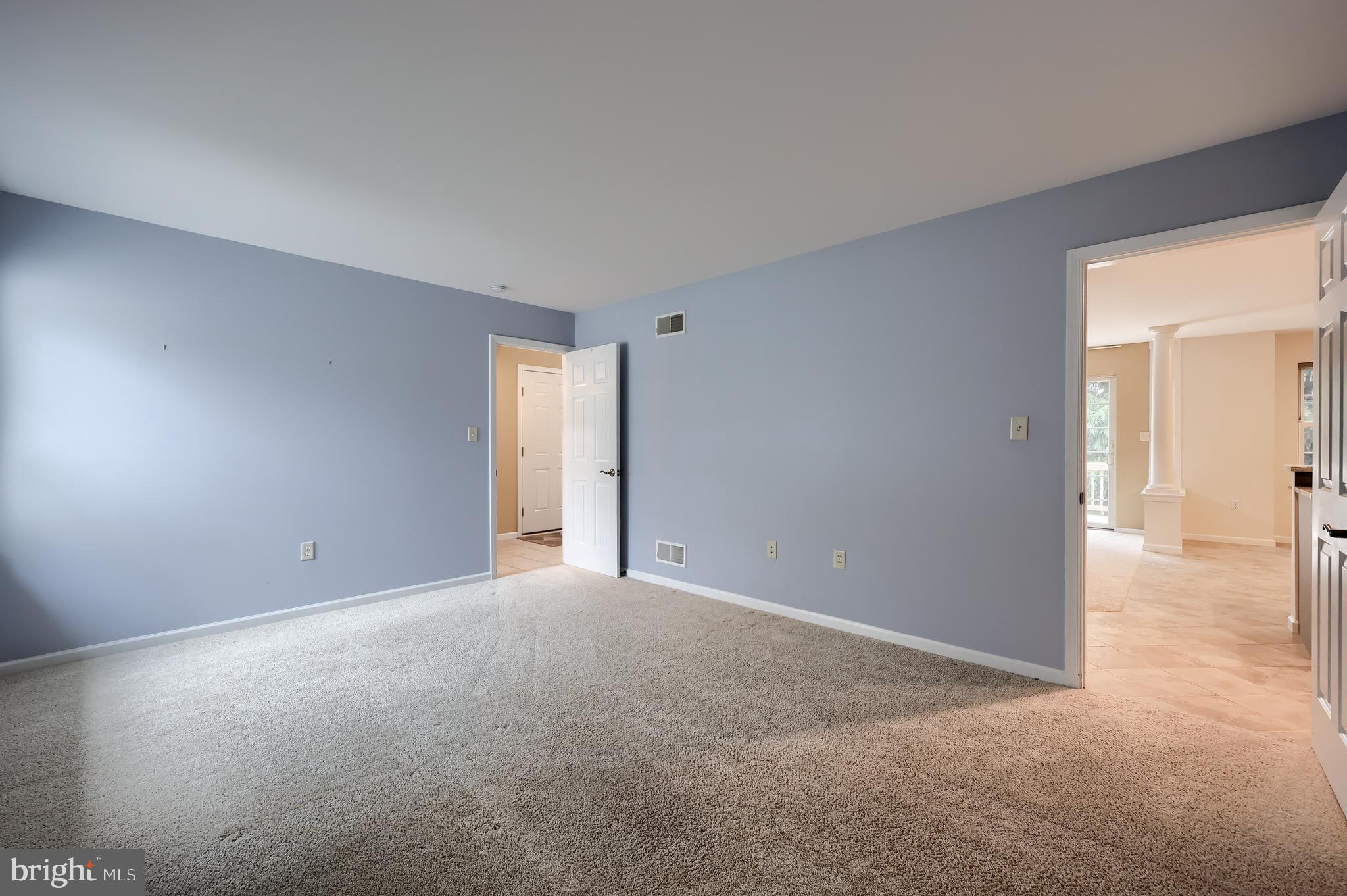 REGENTS PARK - Residential