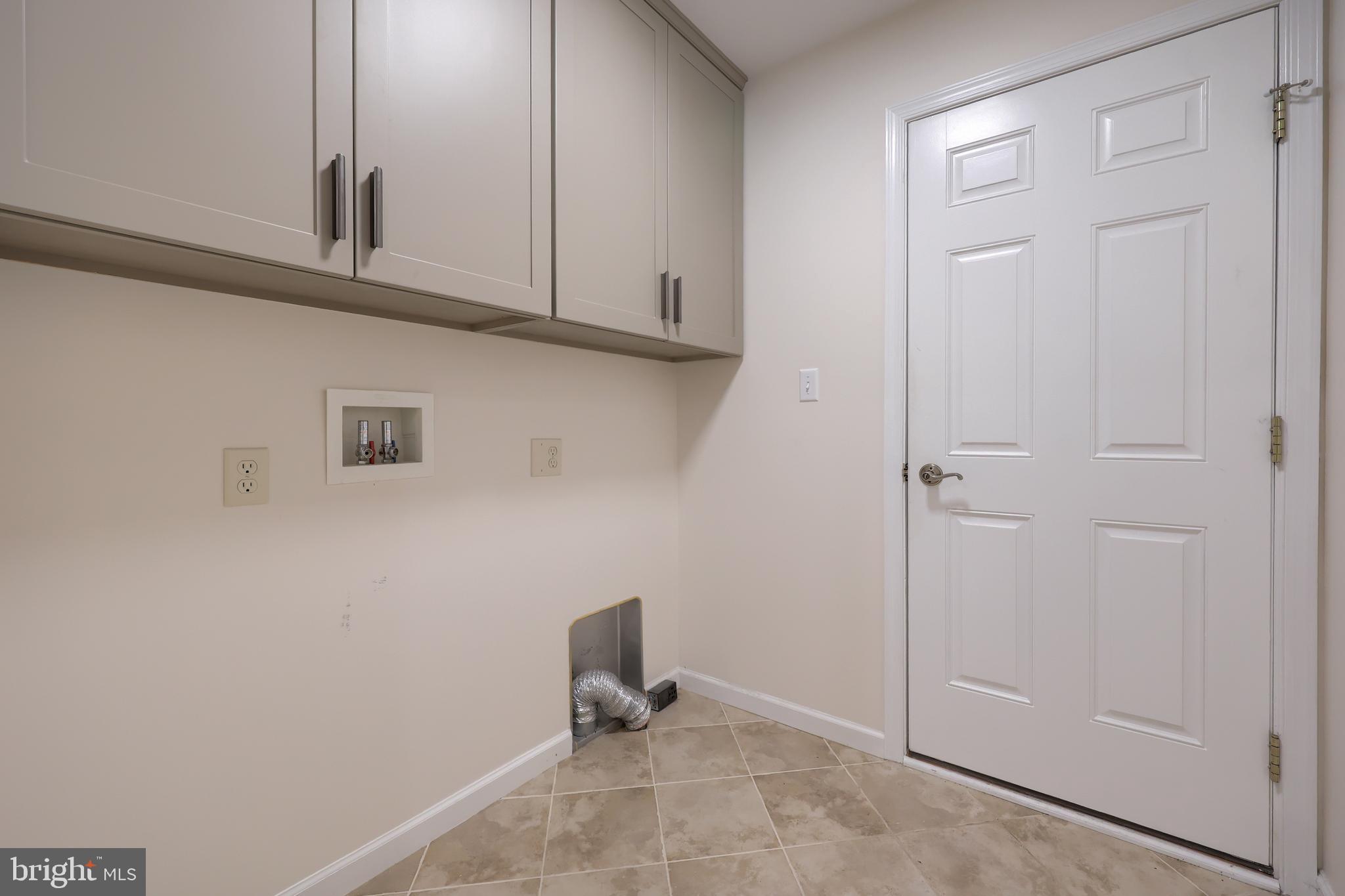 REGENTS PARK - Residential