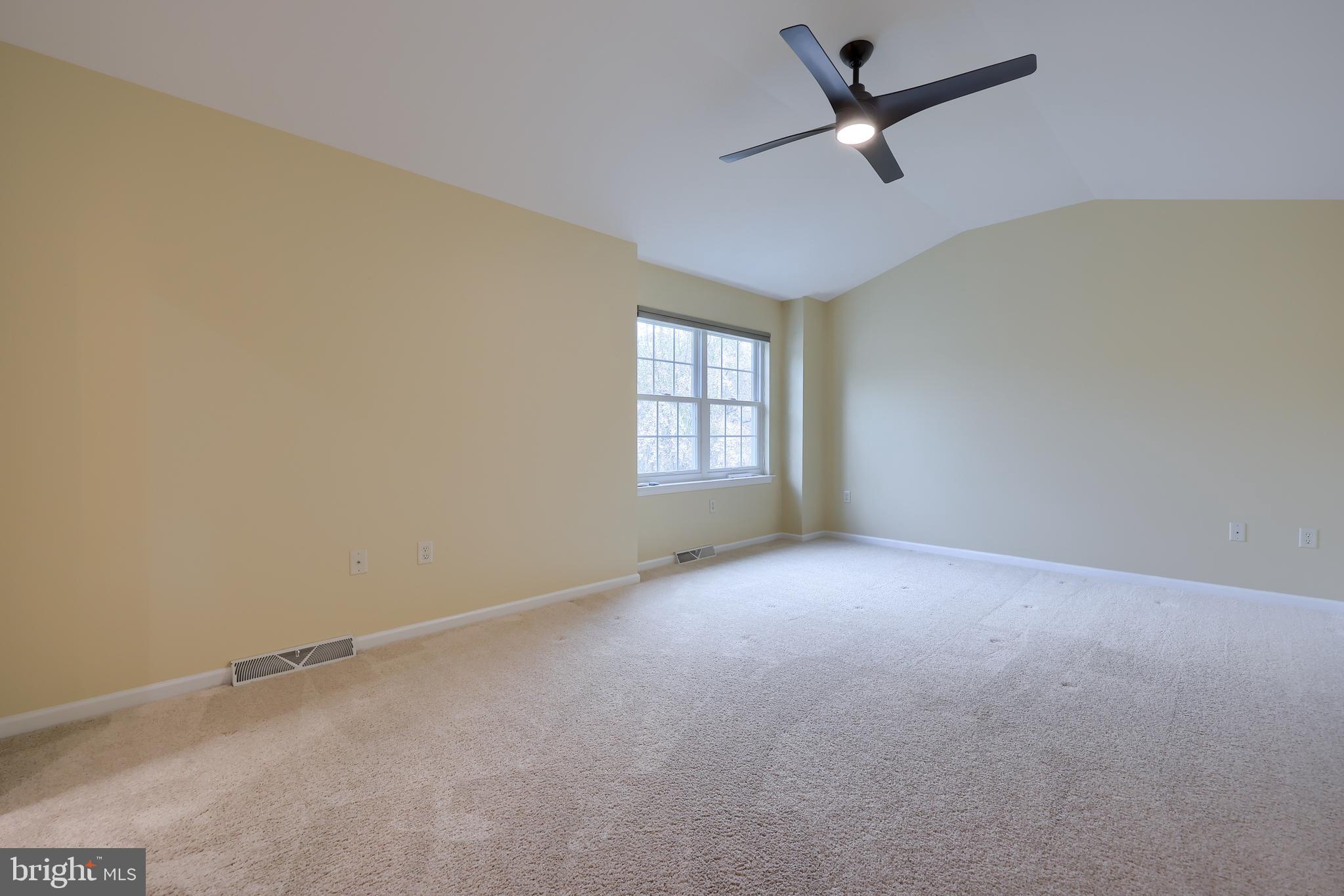 REGENTS PARK - Residential