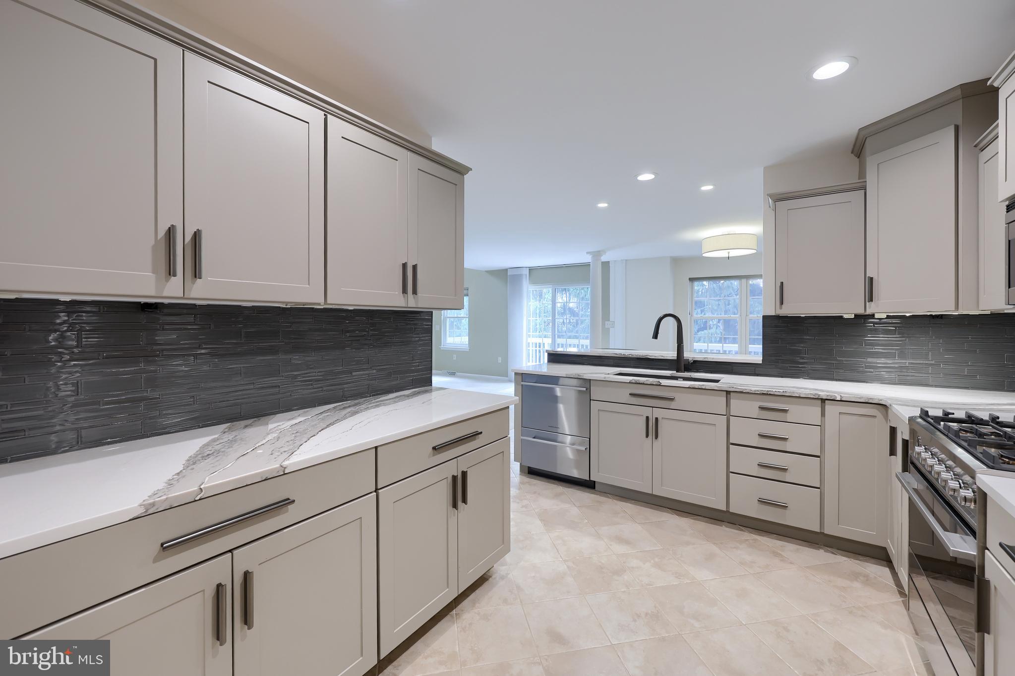 REGENTS PARK - Residential