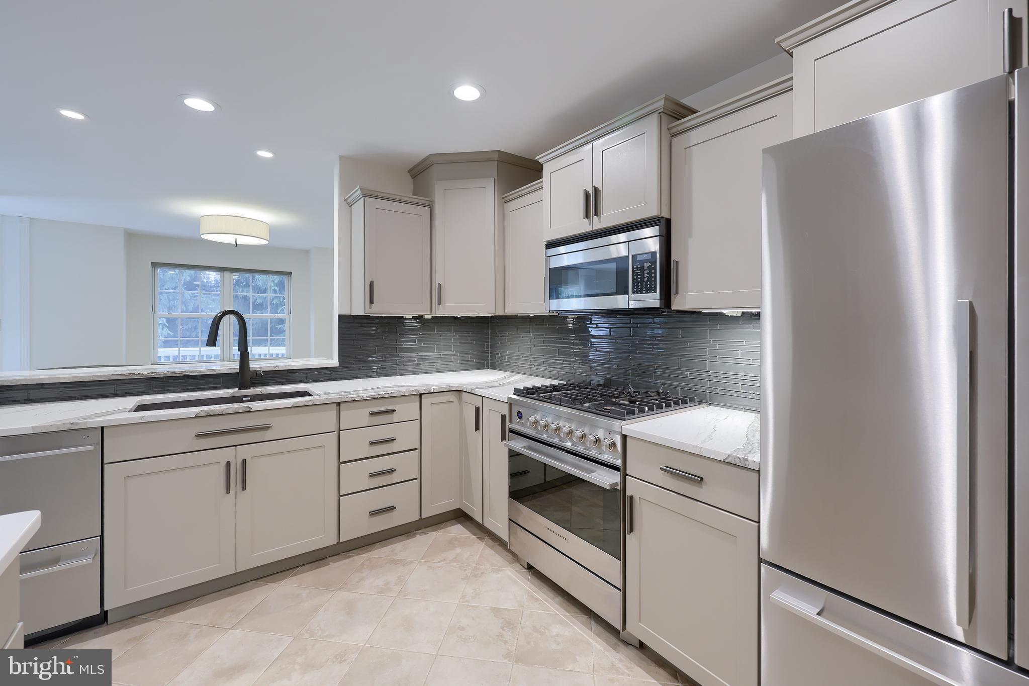 REGENTS PARK - Residential