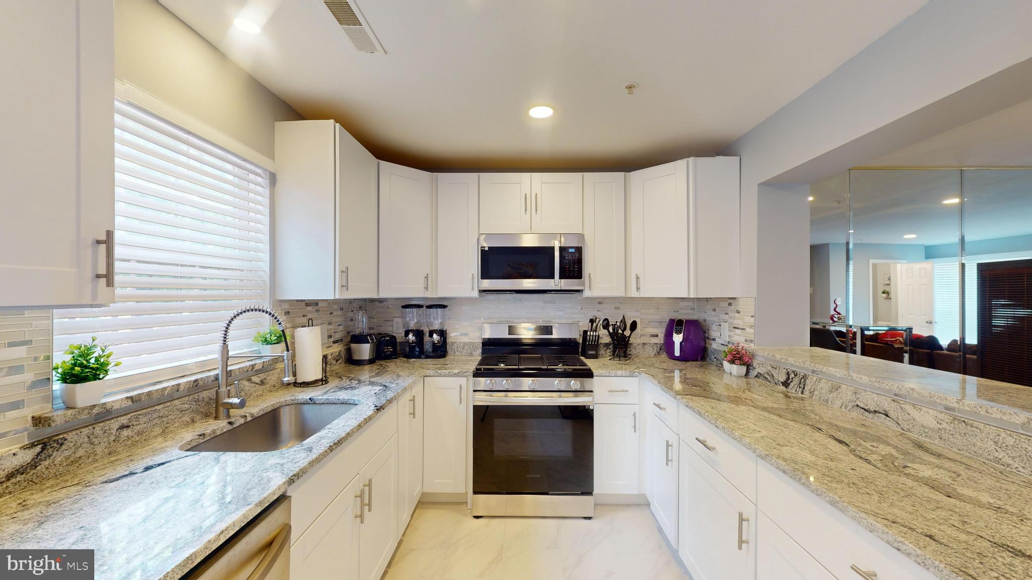 REGENCY MEADOWS - Residential