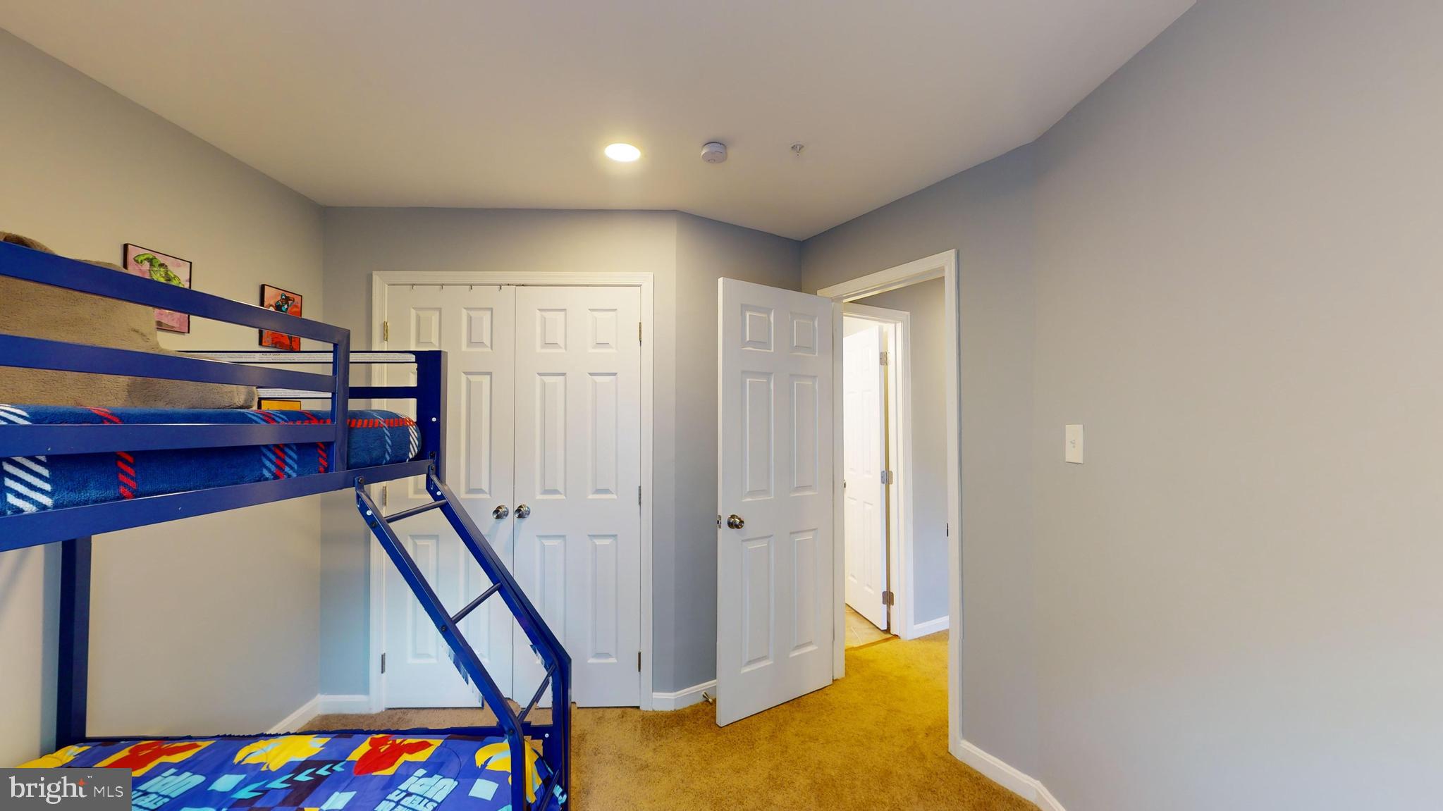 REGENCY MEADOWS - Residential