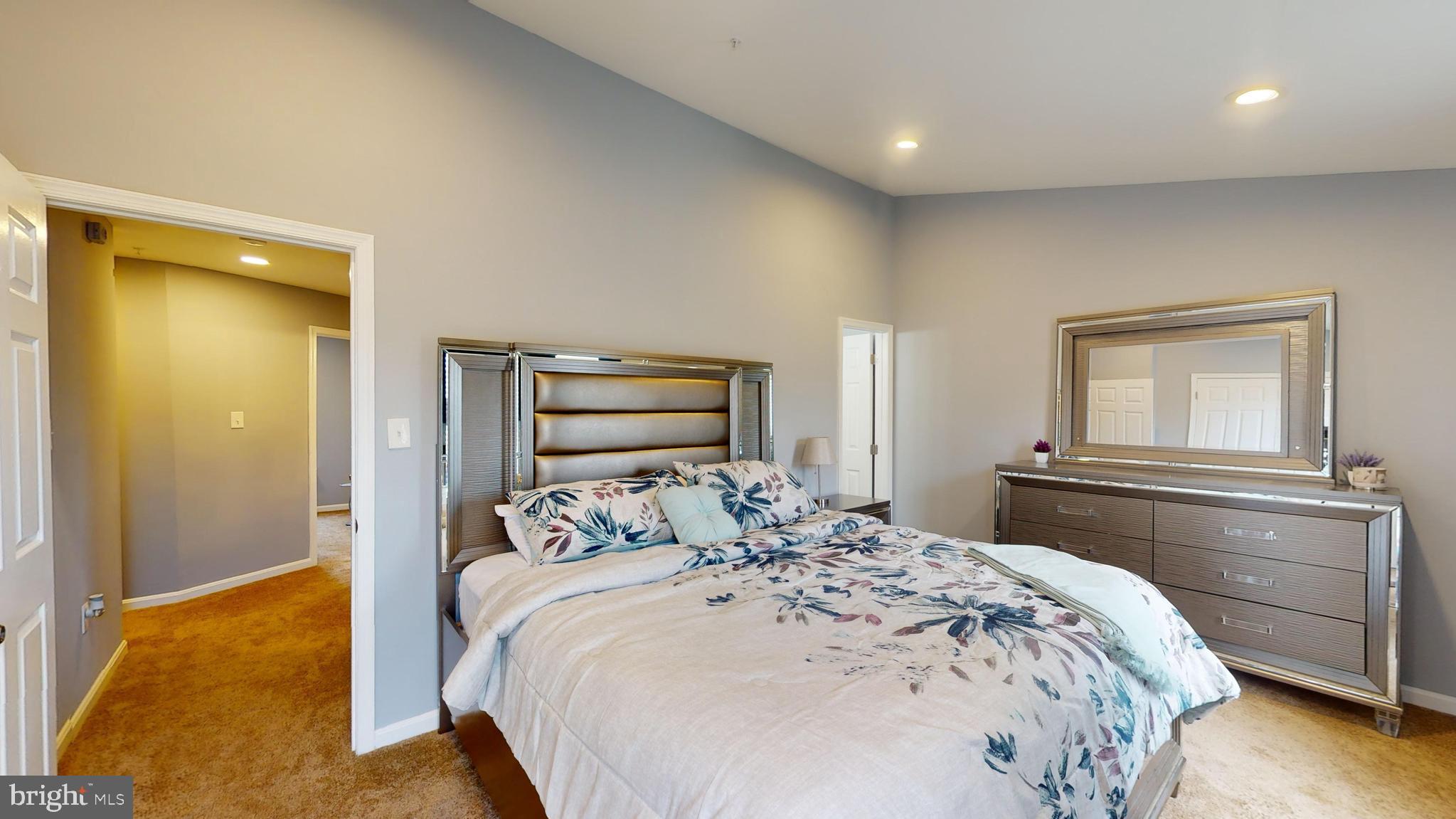 REGENCY MEADOWS - Residential