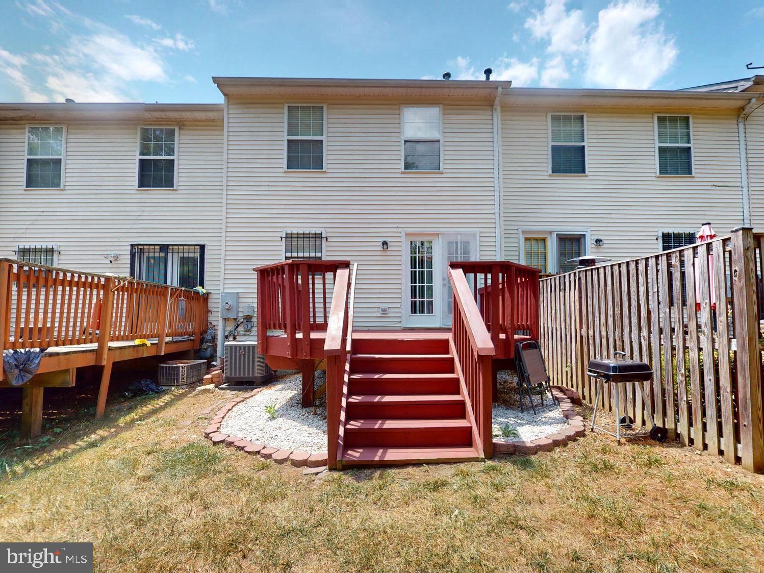 REGENCY MEADOWS - Residential