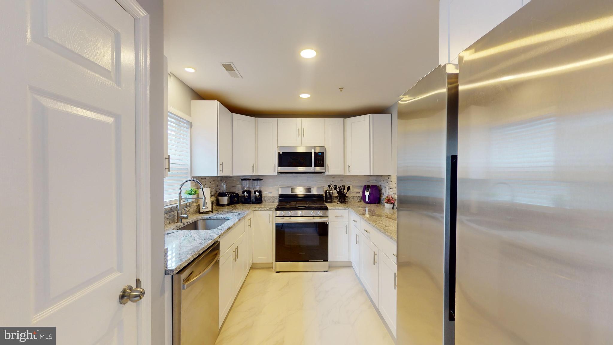 REGENCY MEADOWS - Residential