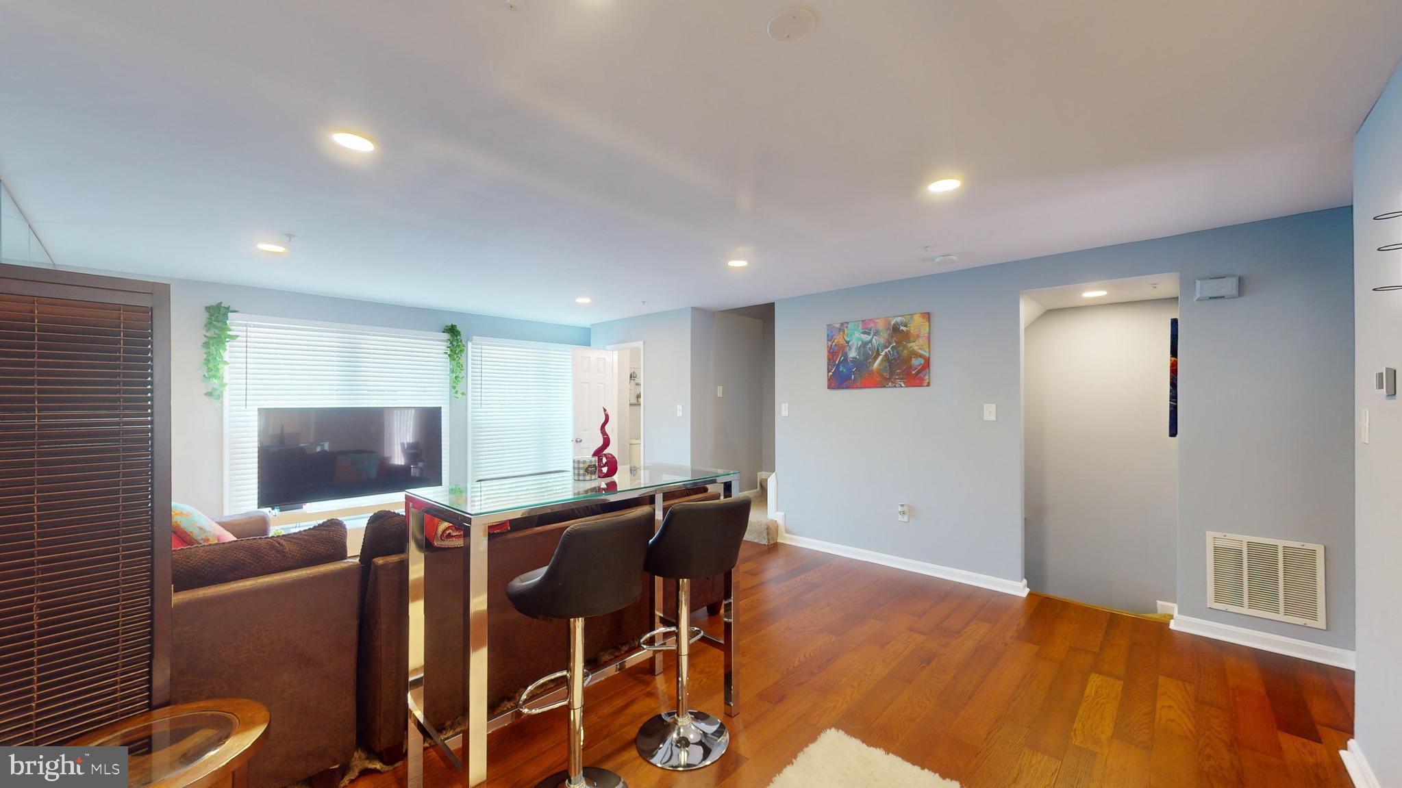 REGENCY MEADOWS - Residential