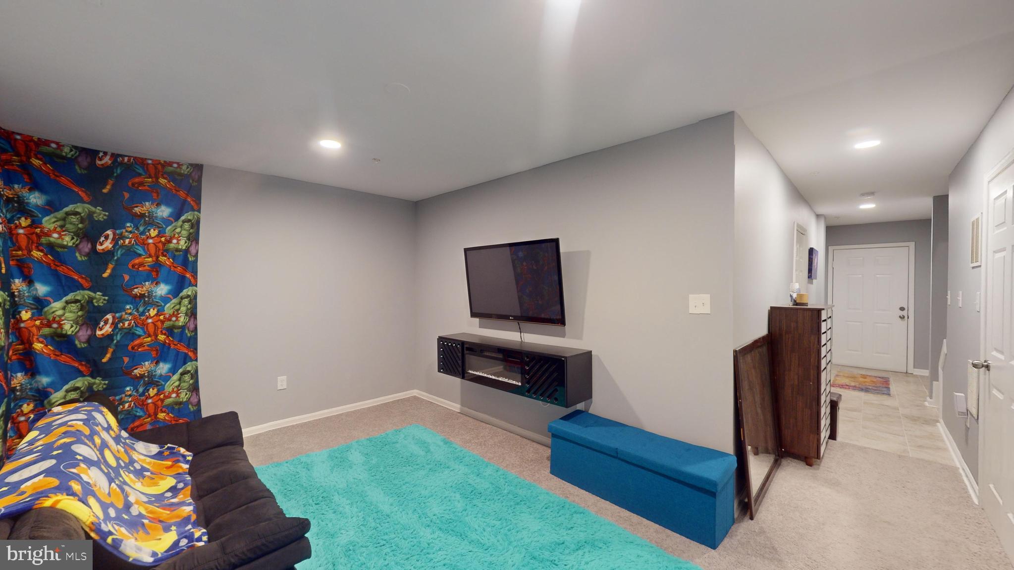 REGENCY MEADOWS - Residential