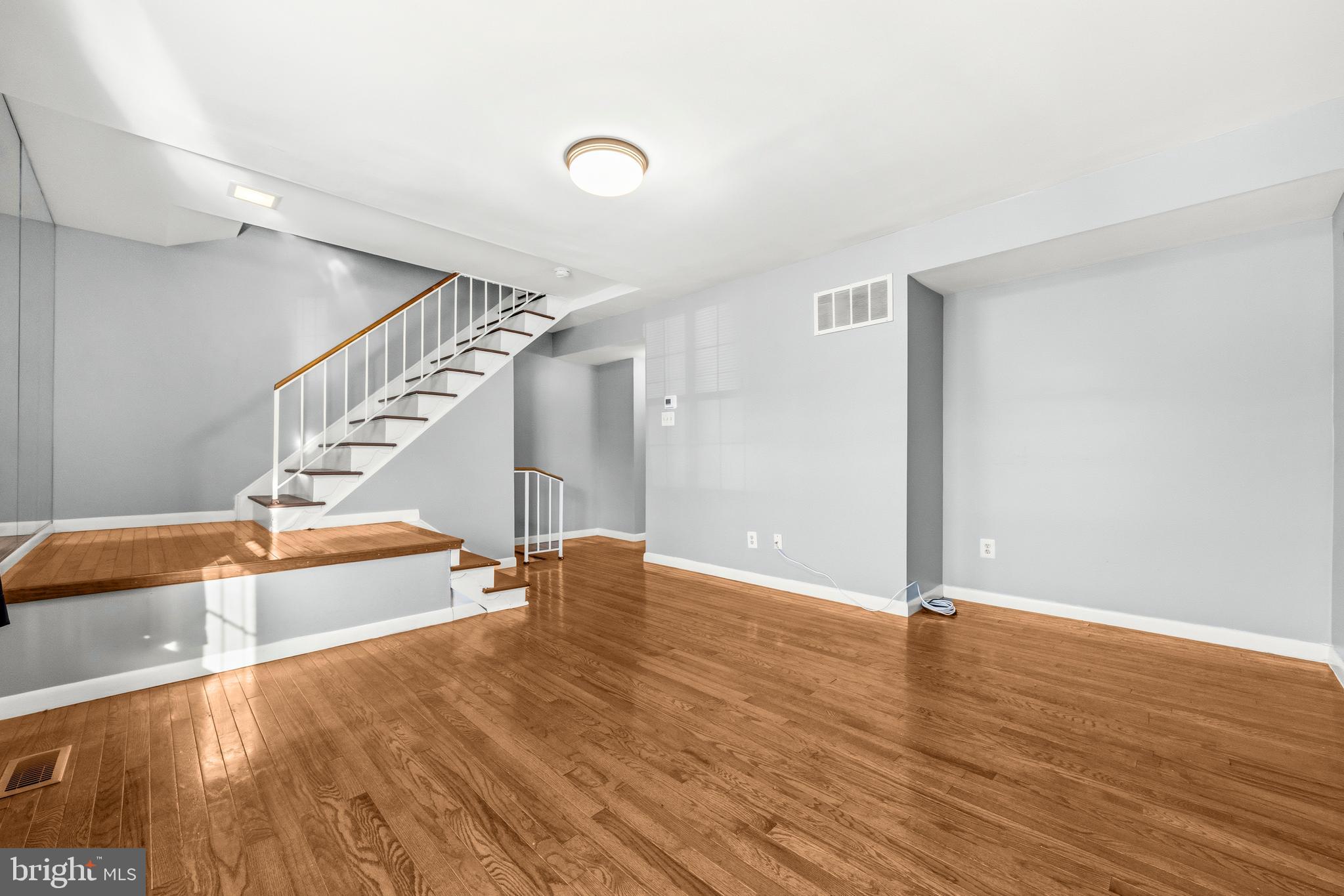 3381 STYLE AVENUE