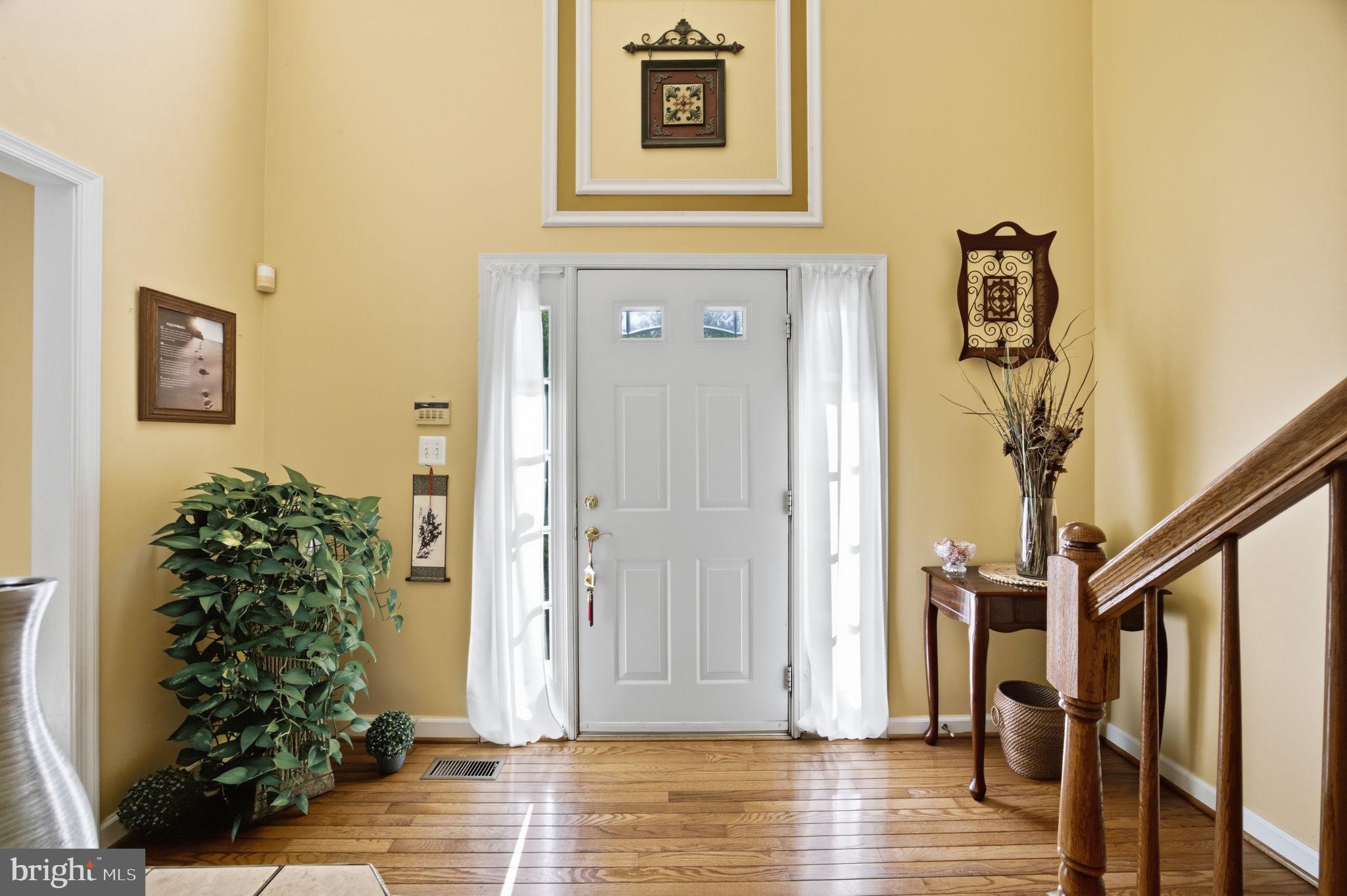 10103 GOLDFINCH COURT
