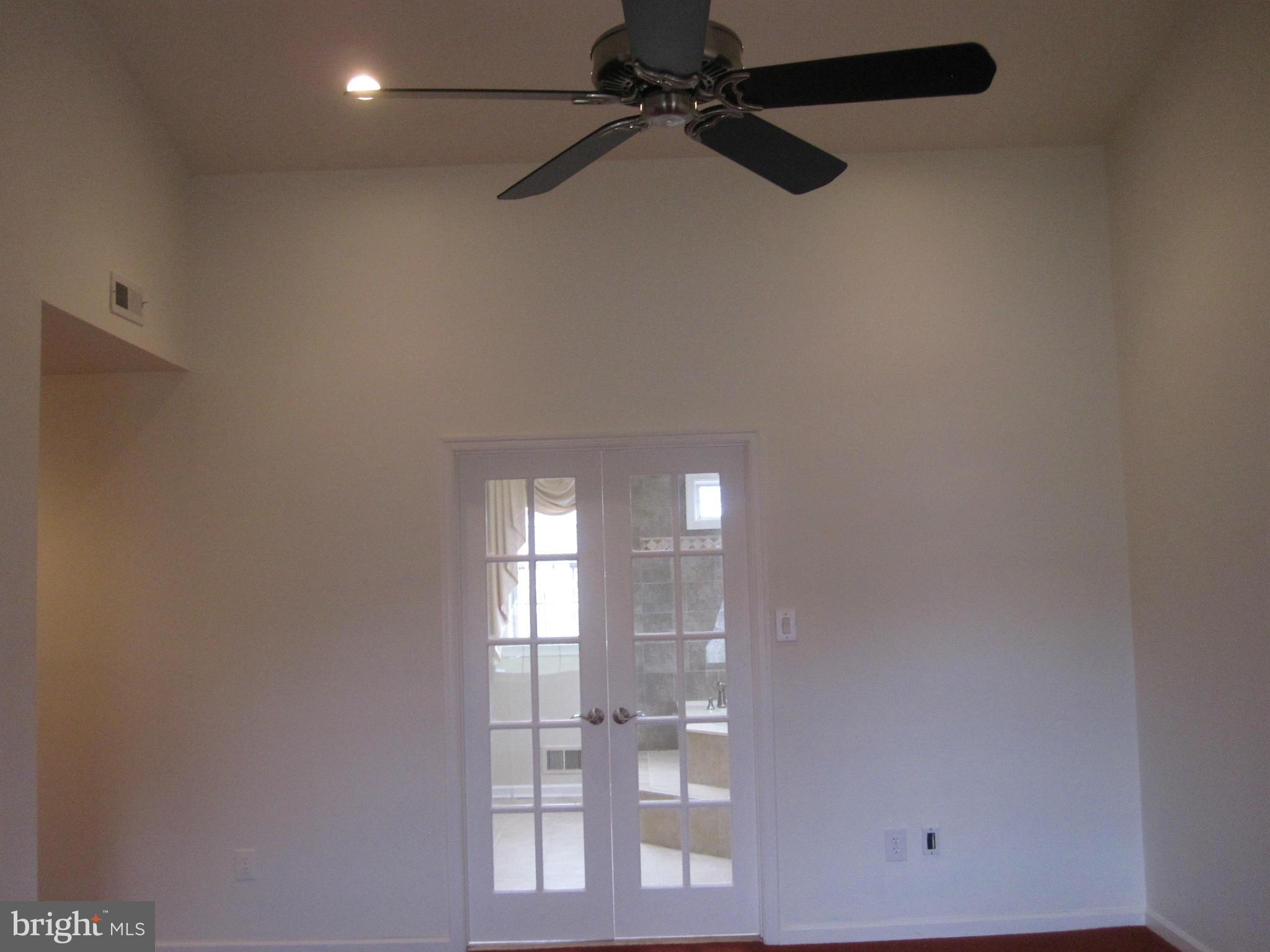 LITTLE ROCKY RUN - Residential Lease