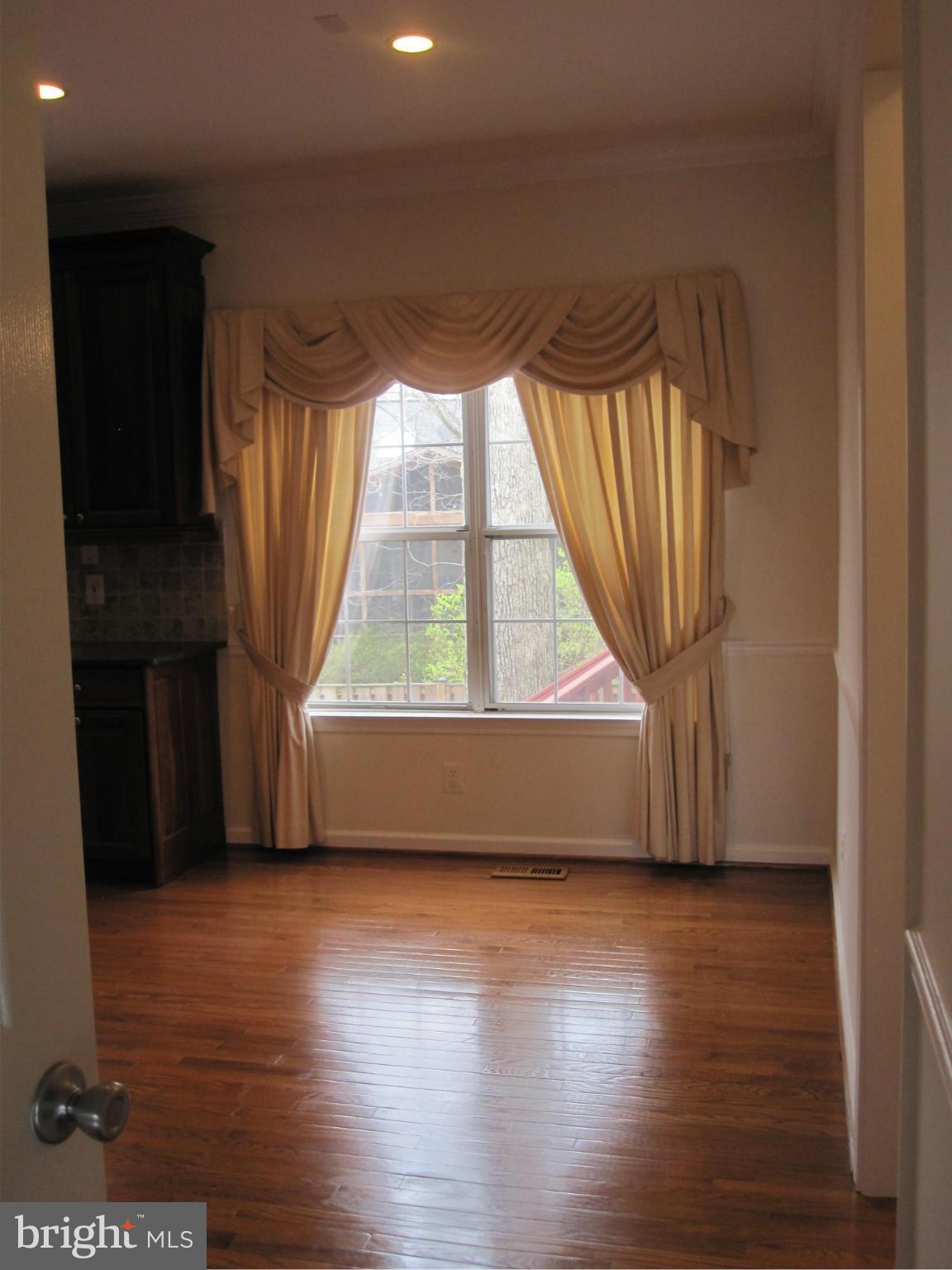 LITTLE ROCKY RUN - Residential Lease