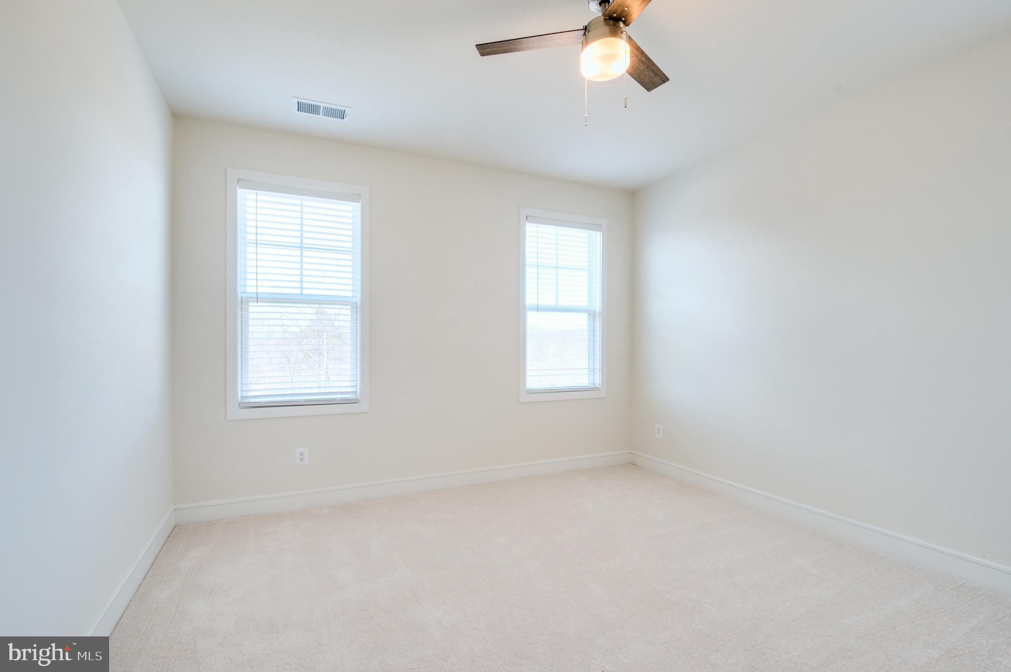 LAKE FREDERICK - Residential Lease