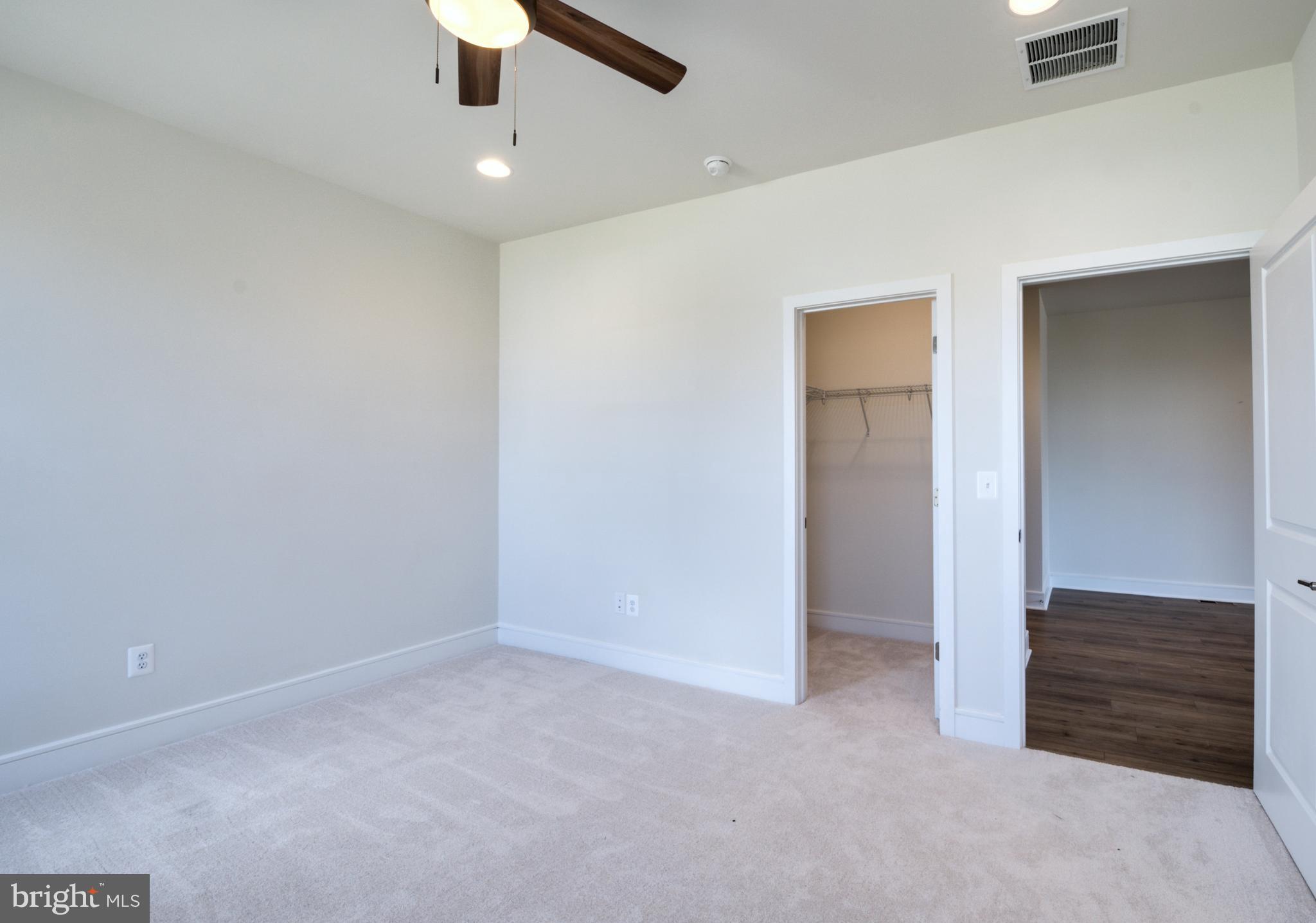 LAKE FREDERICK - Residential Lease